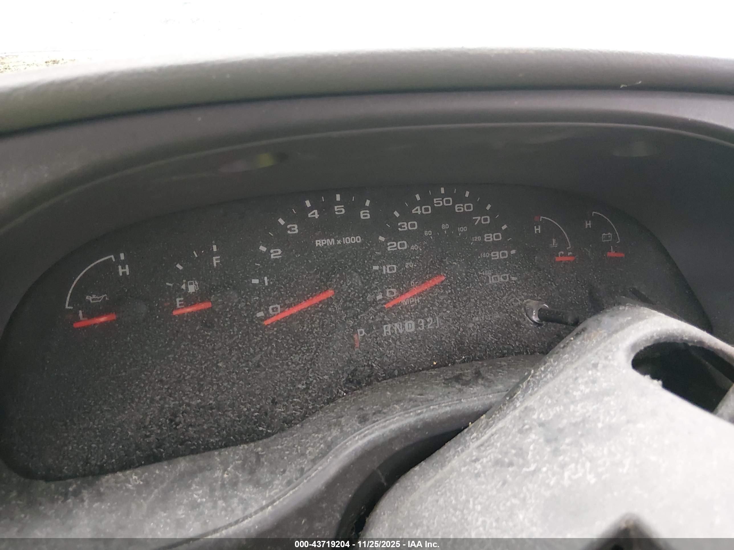 FORD E-450 image 6