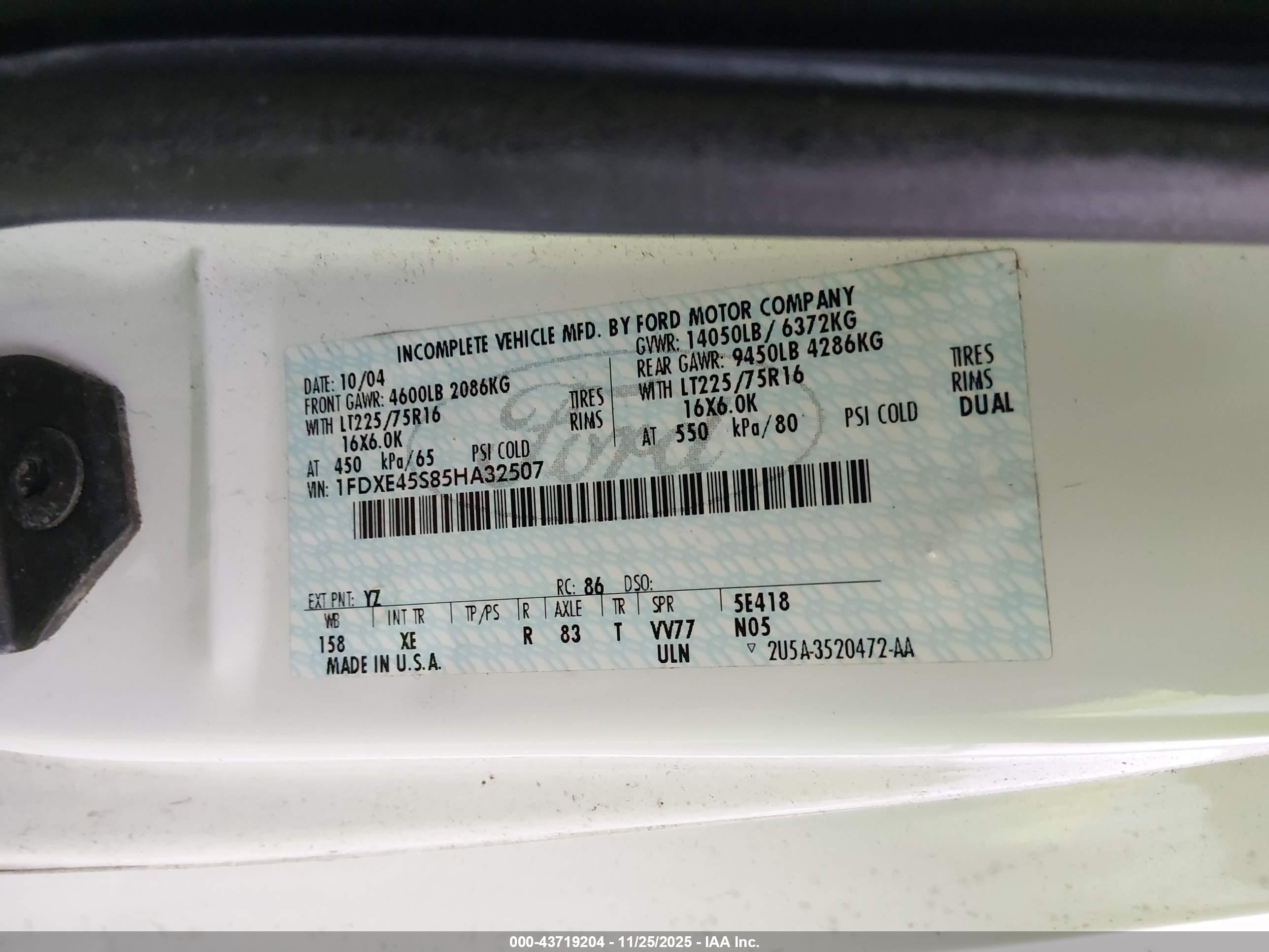 FORD E-450 image 9