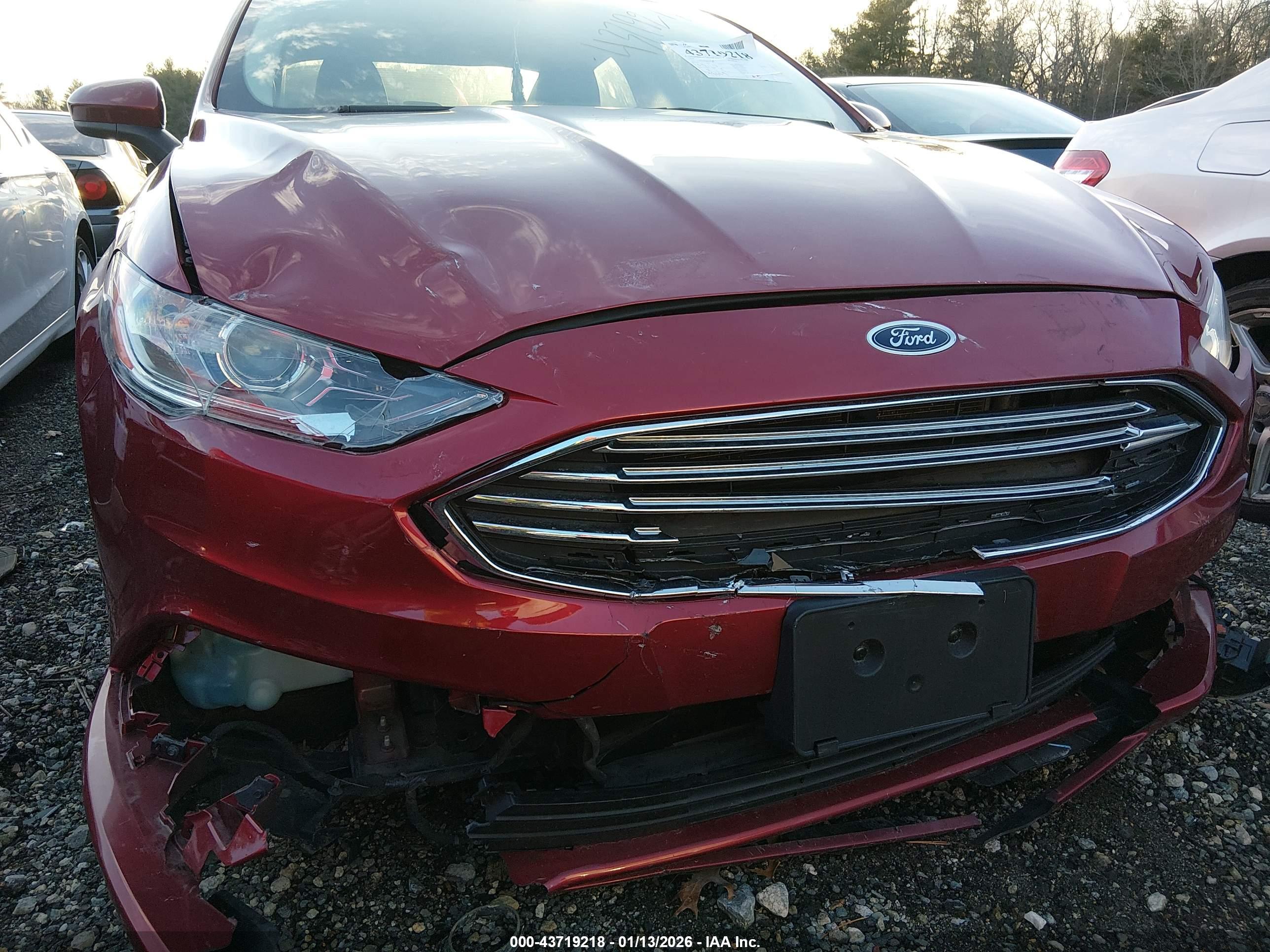 FORD FUSION image 6
