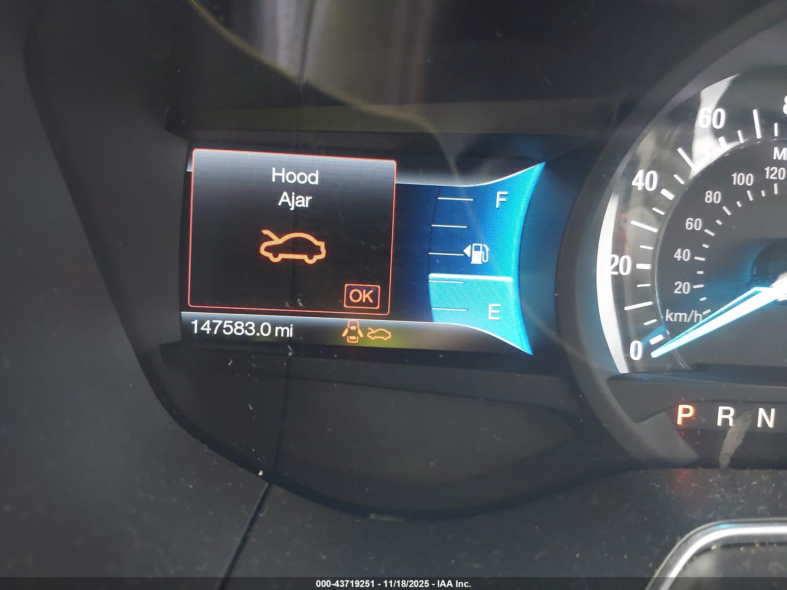 FORD FUSION image 7