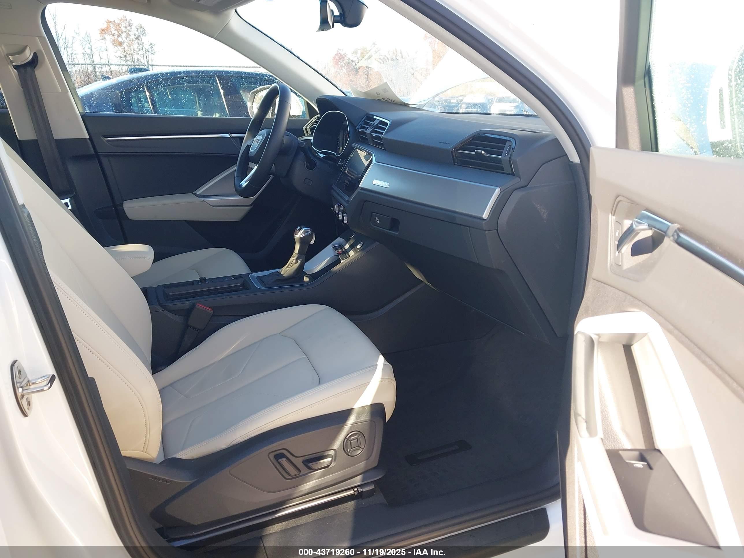 AUDI Q3 image 5