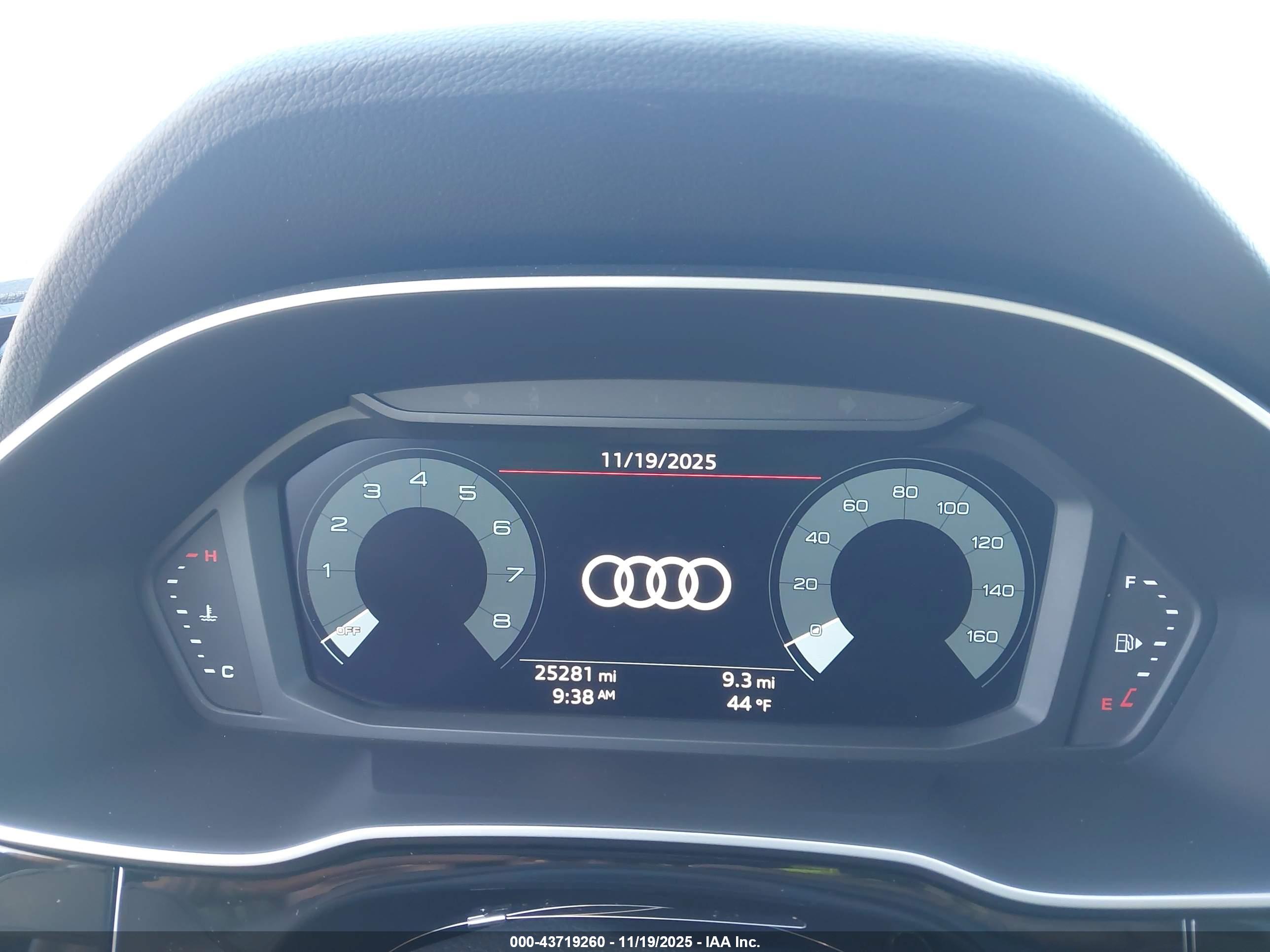 AUDI Q3 image 7