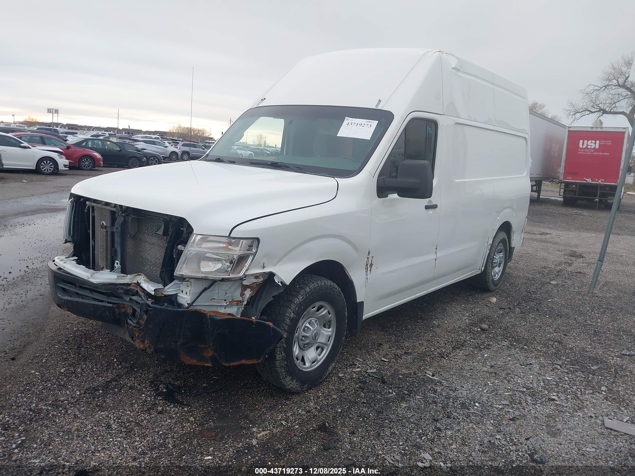 NISSAN NV image 2