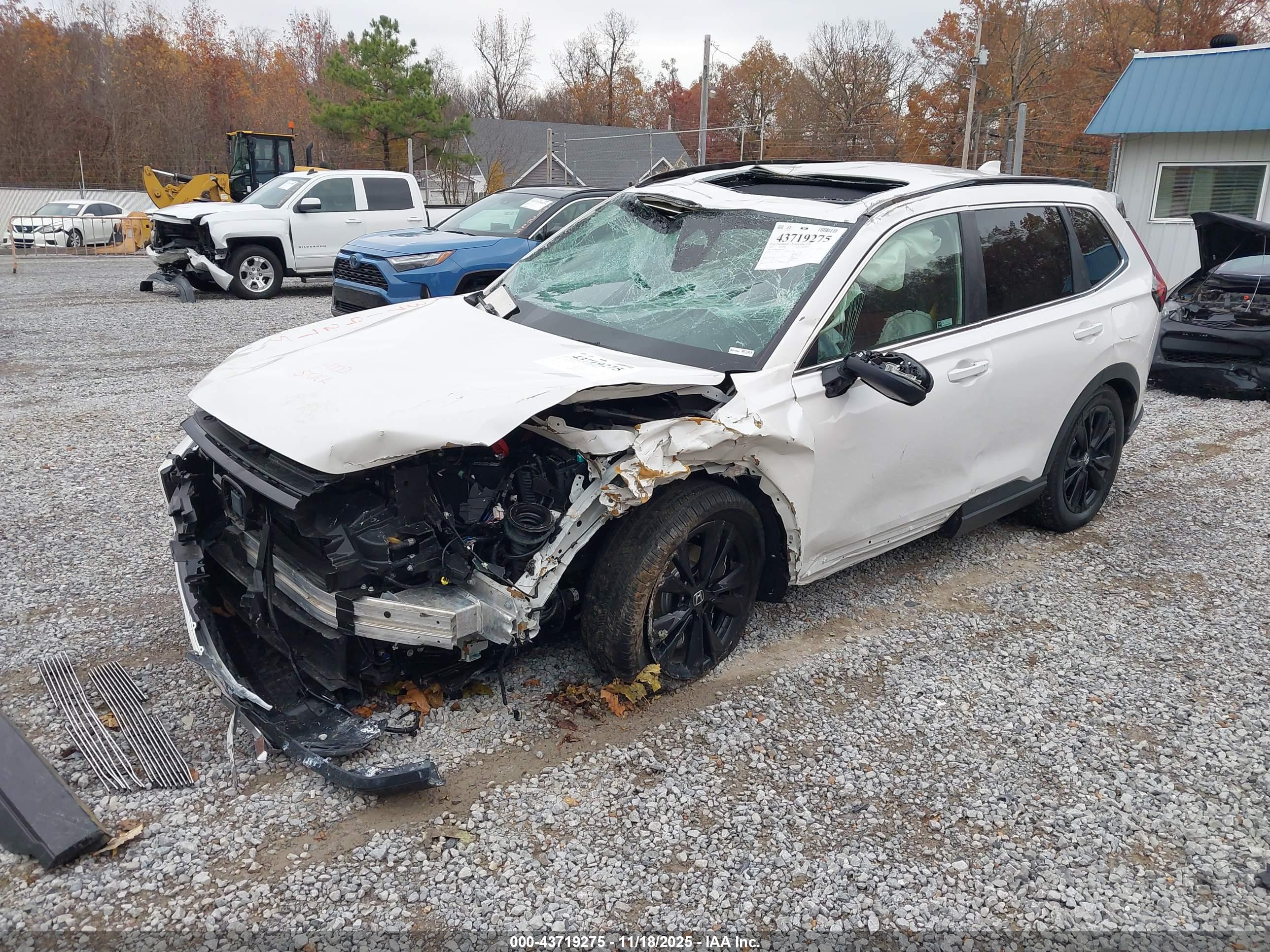 HONDA CR-V image 2