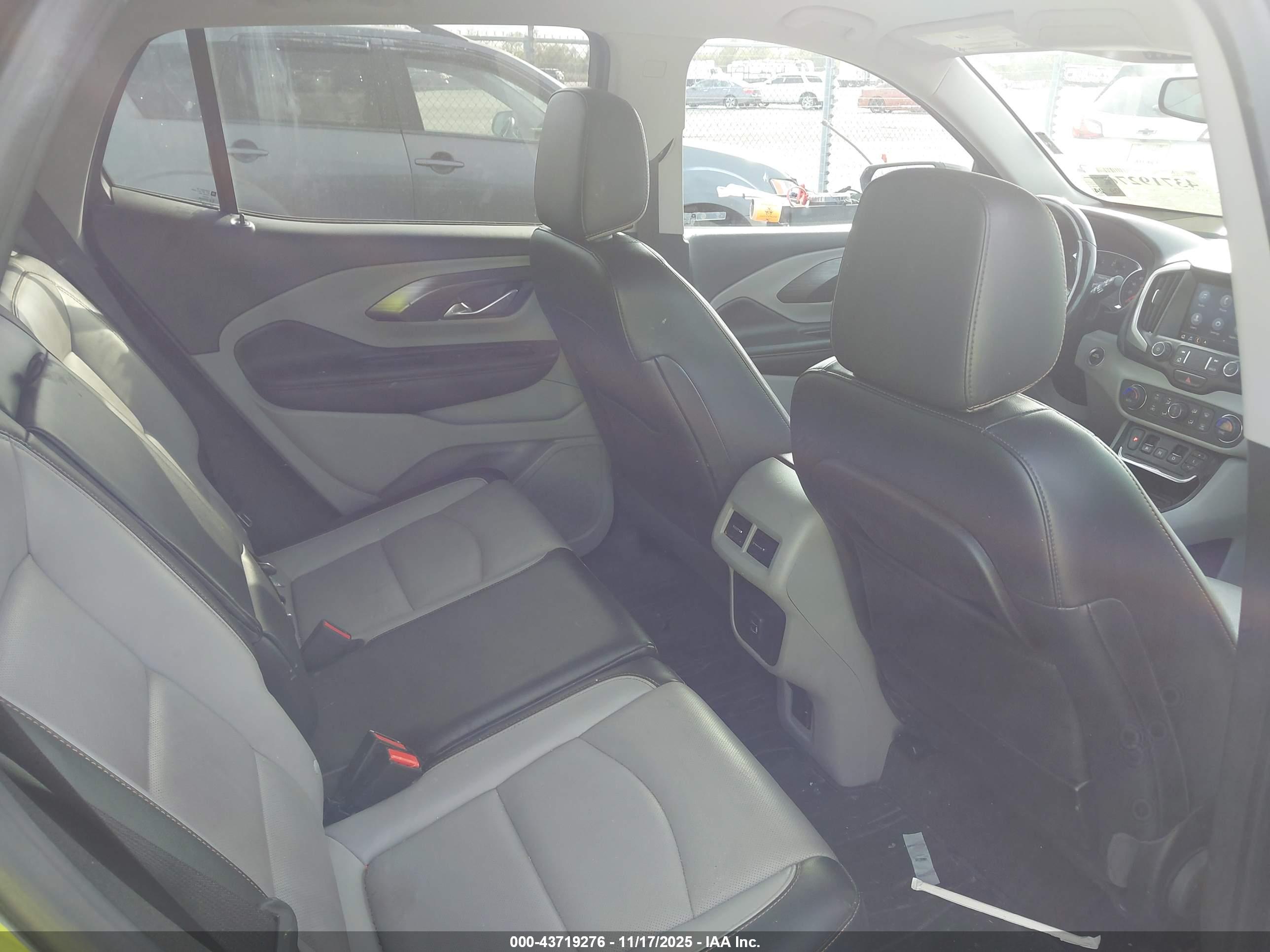 GMC TERRAIN image 8