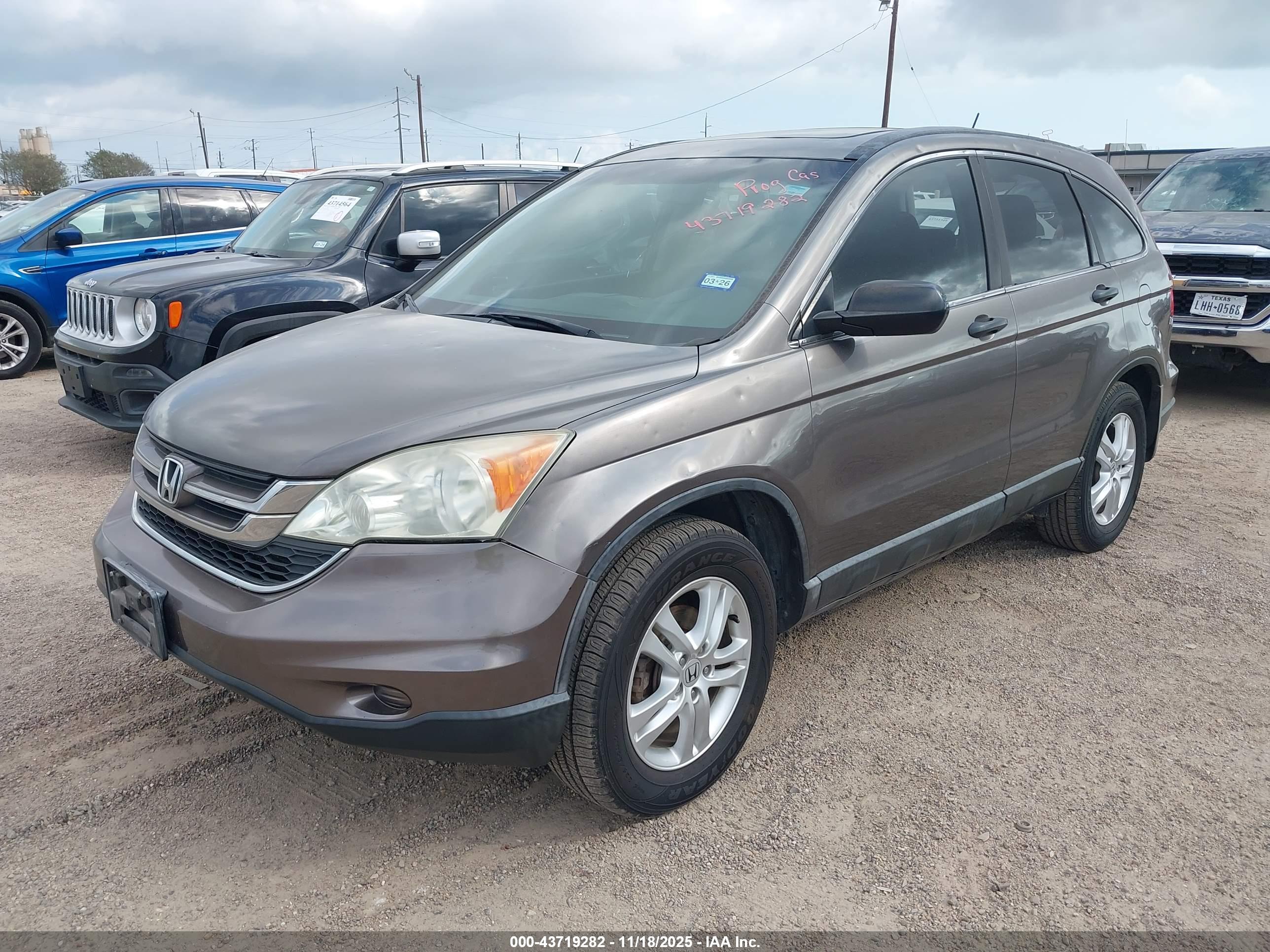 HONDA CR-V image 2