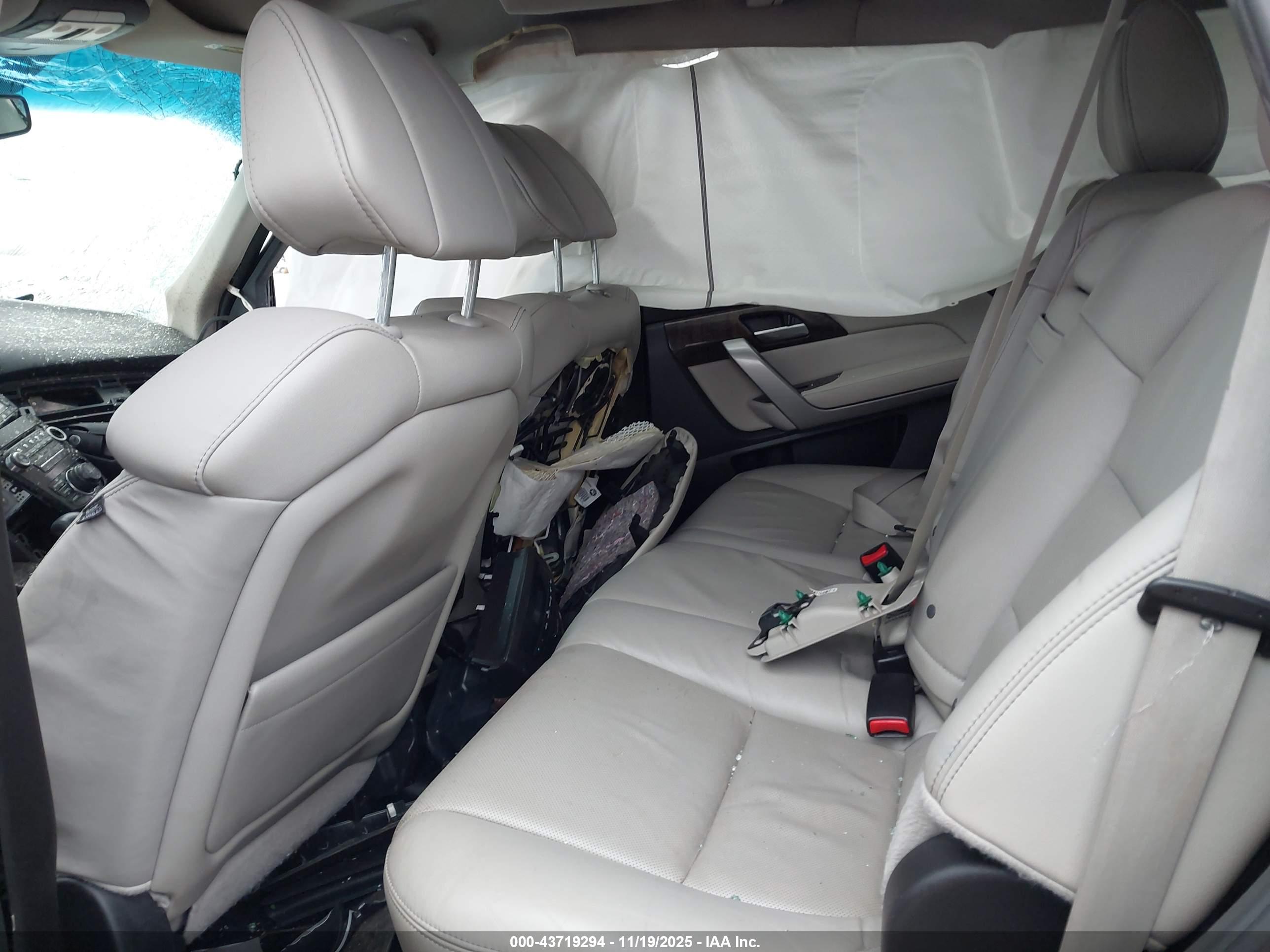 ACURA MDX image 8