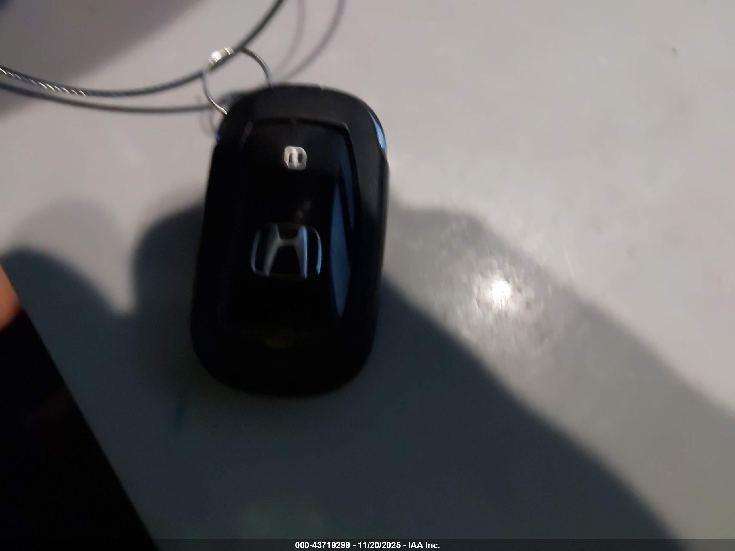 HONDA CR-V image 11