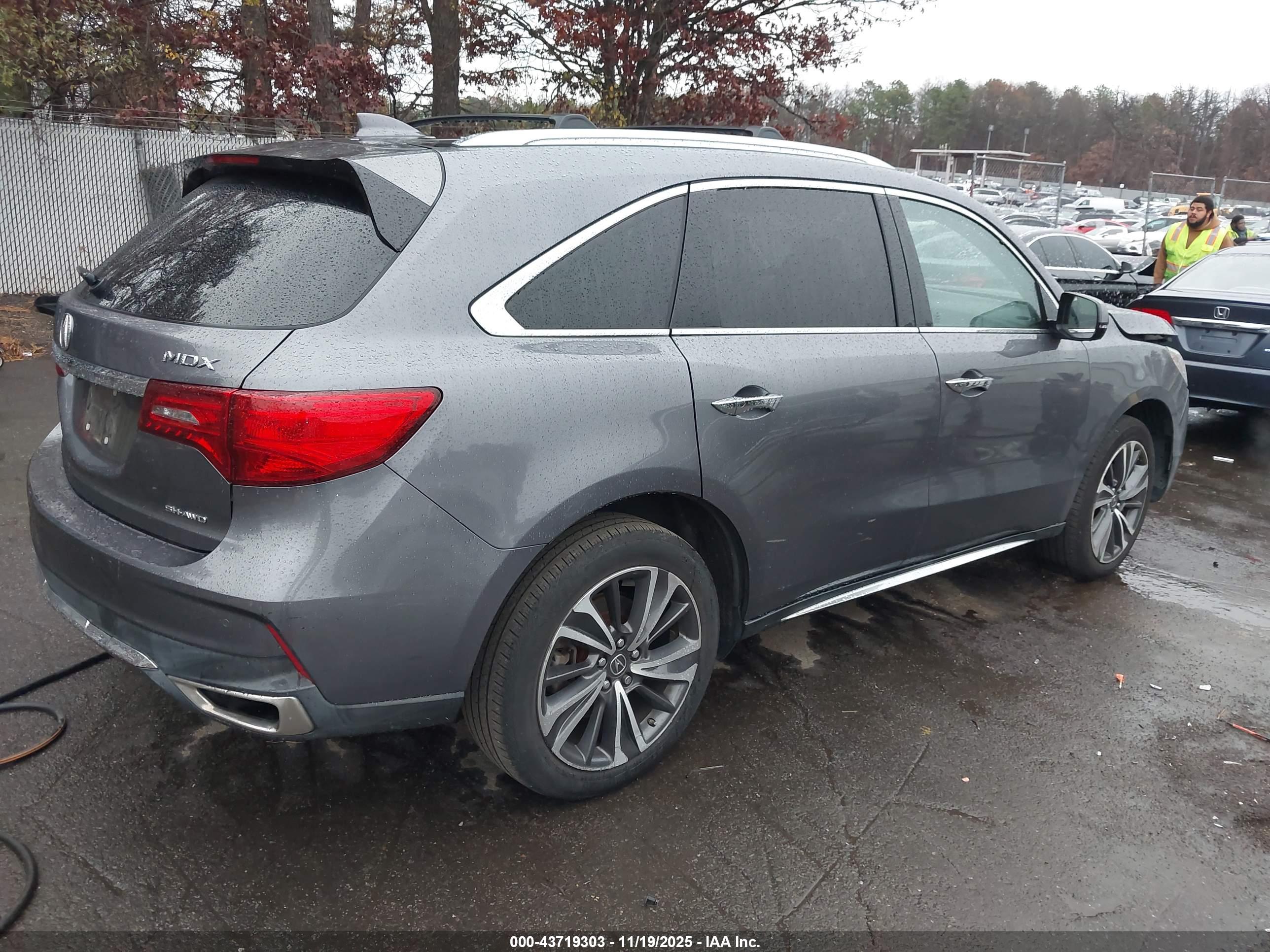 ACURA MDX image 4