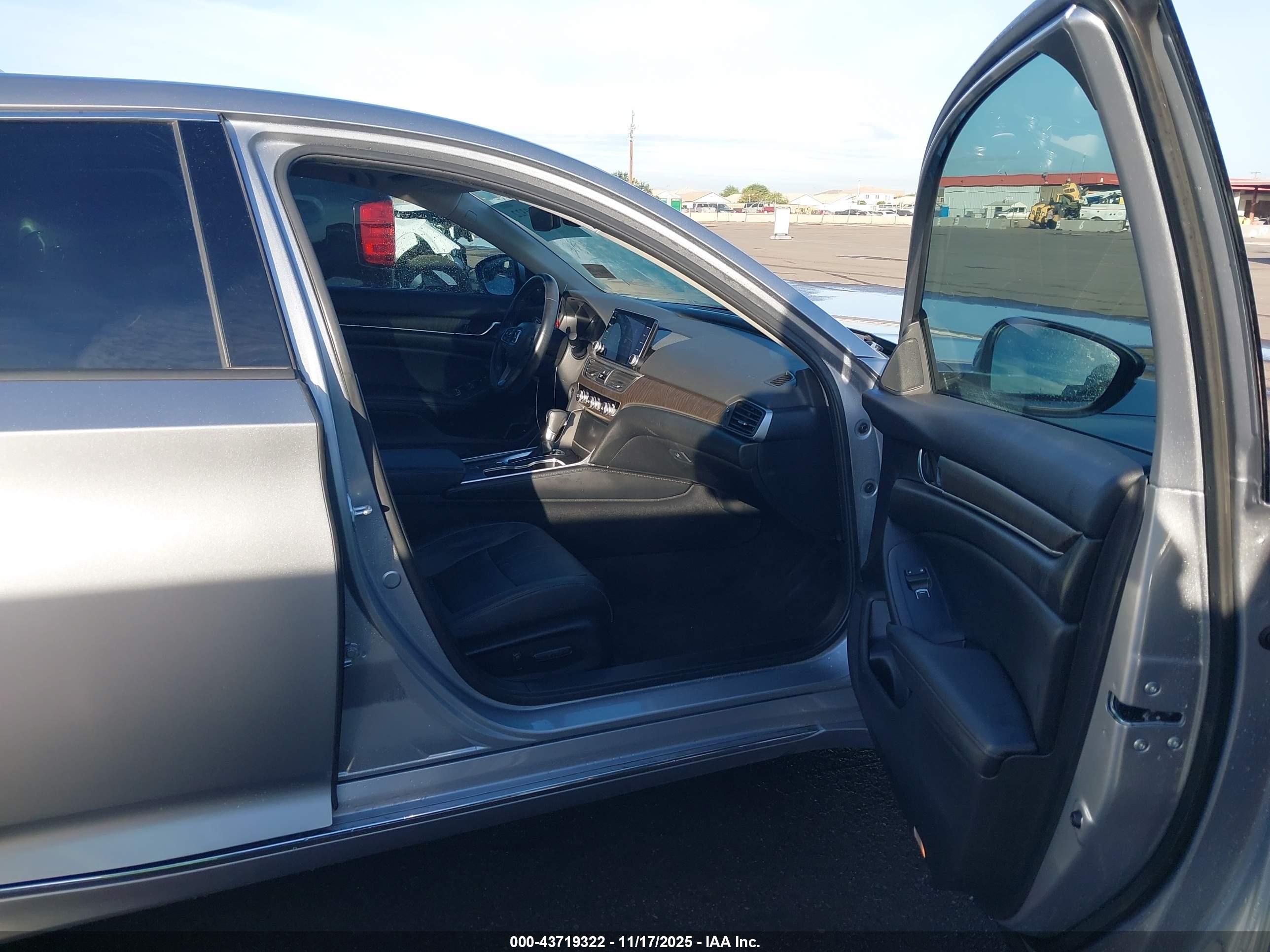 HONDA ACCORD image 5