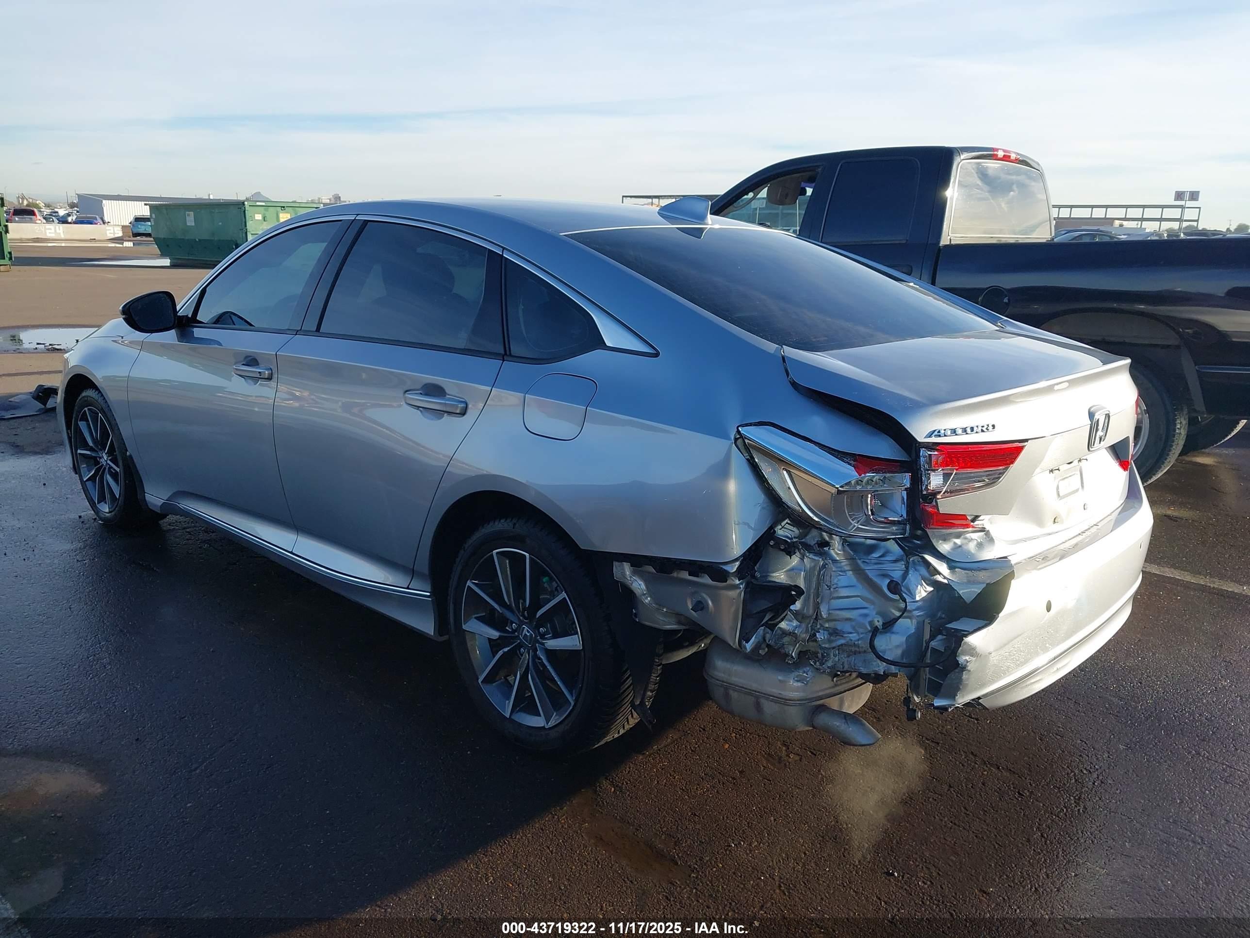 HONDA ACCORD image 6