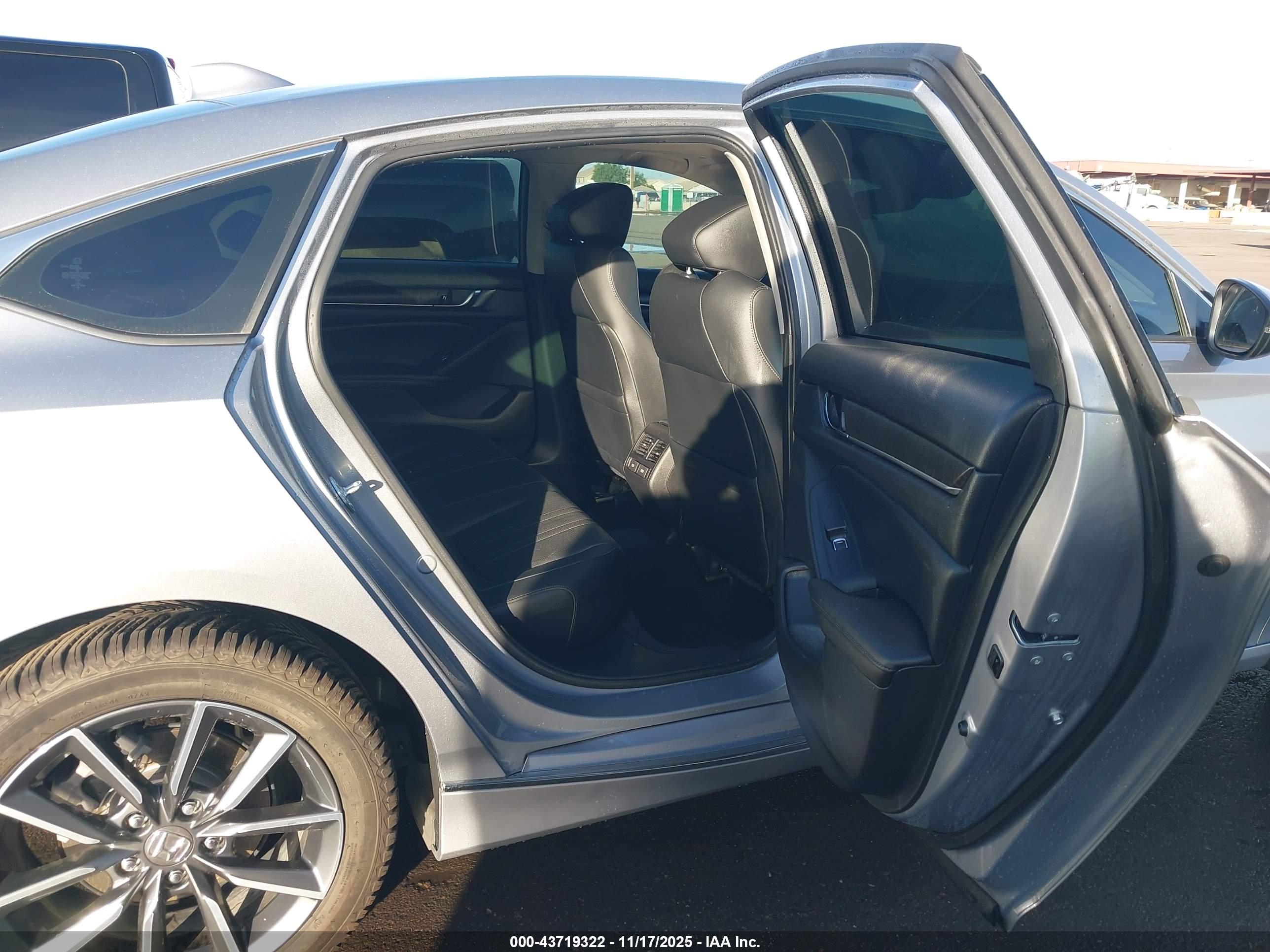 HONDA ACCORD image 8