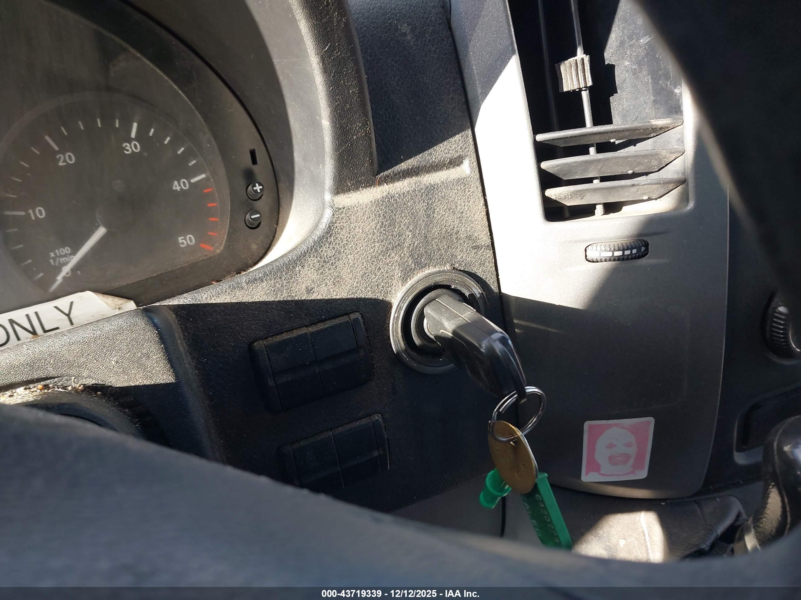 MERCEDES-BENZ SPRINTER image 11
