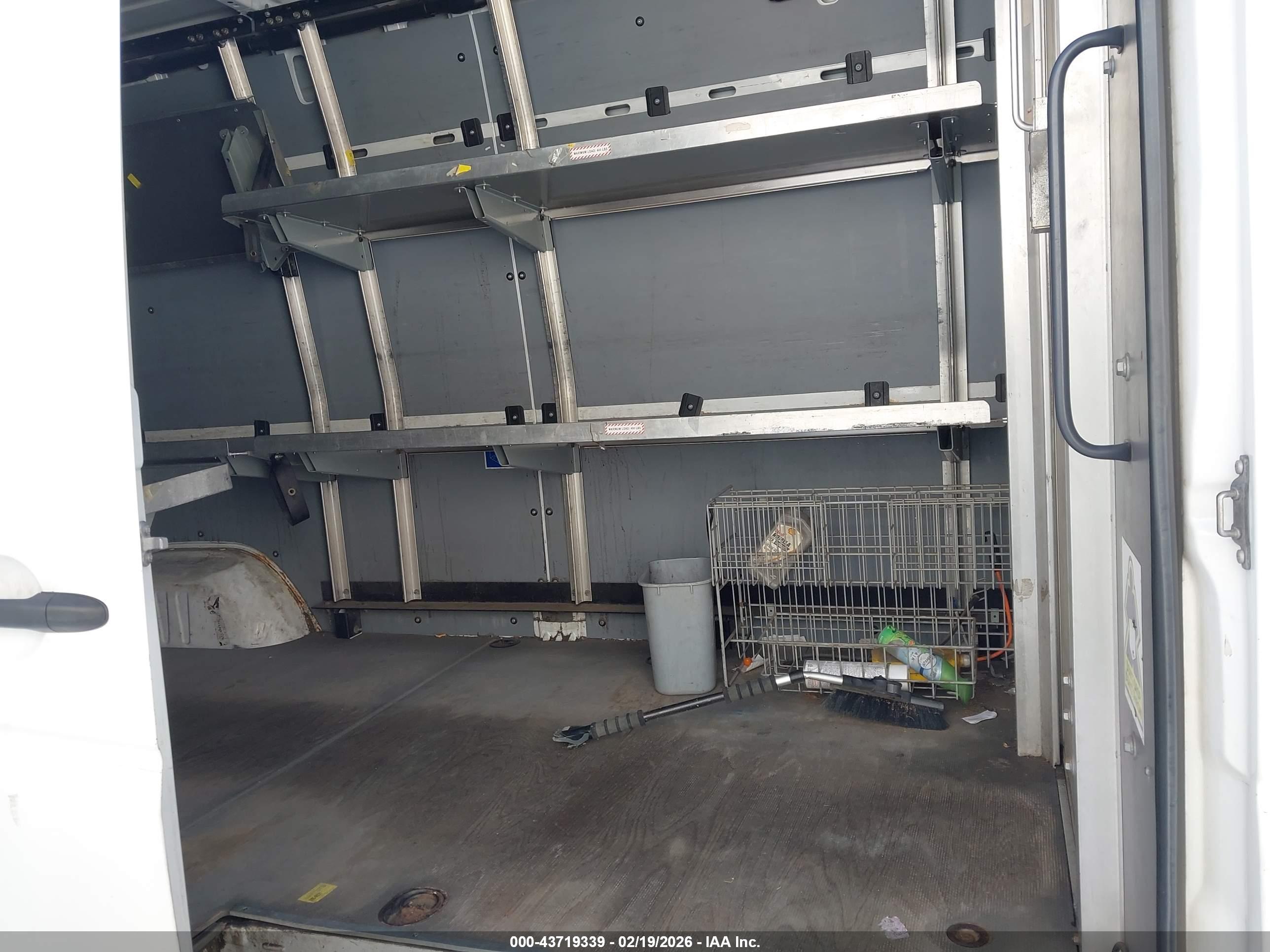 MERCEDES-BENZ SPRINTER image 8
