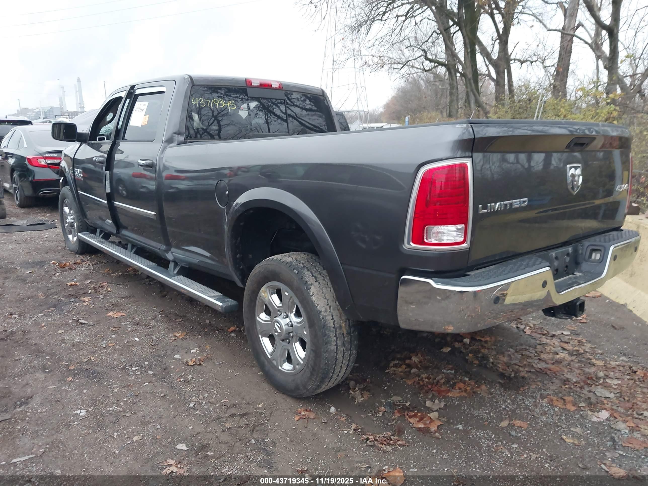 RAM 2500 image 3