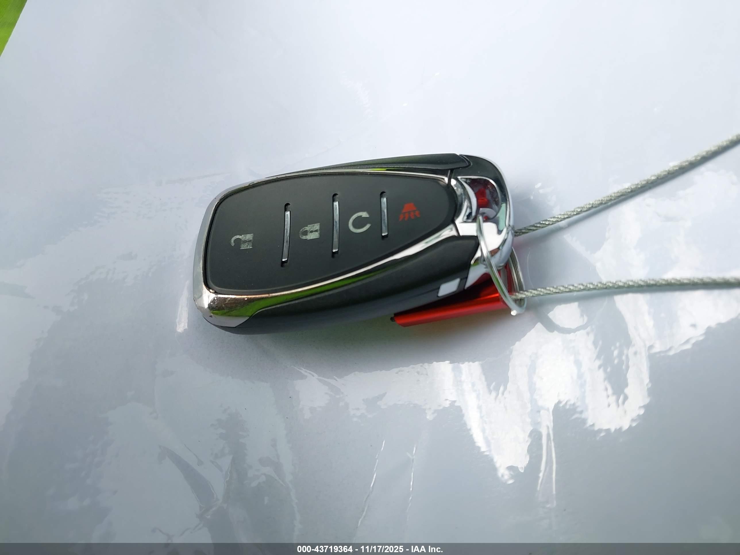 CHEVROLET EQUINOX image 11