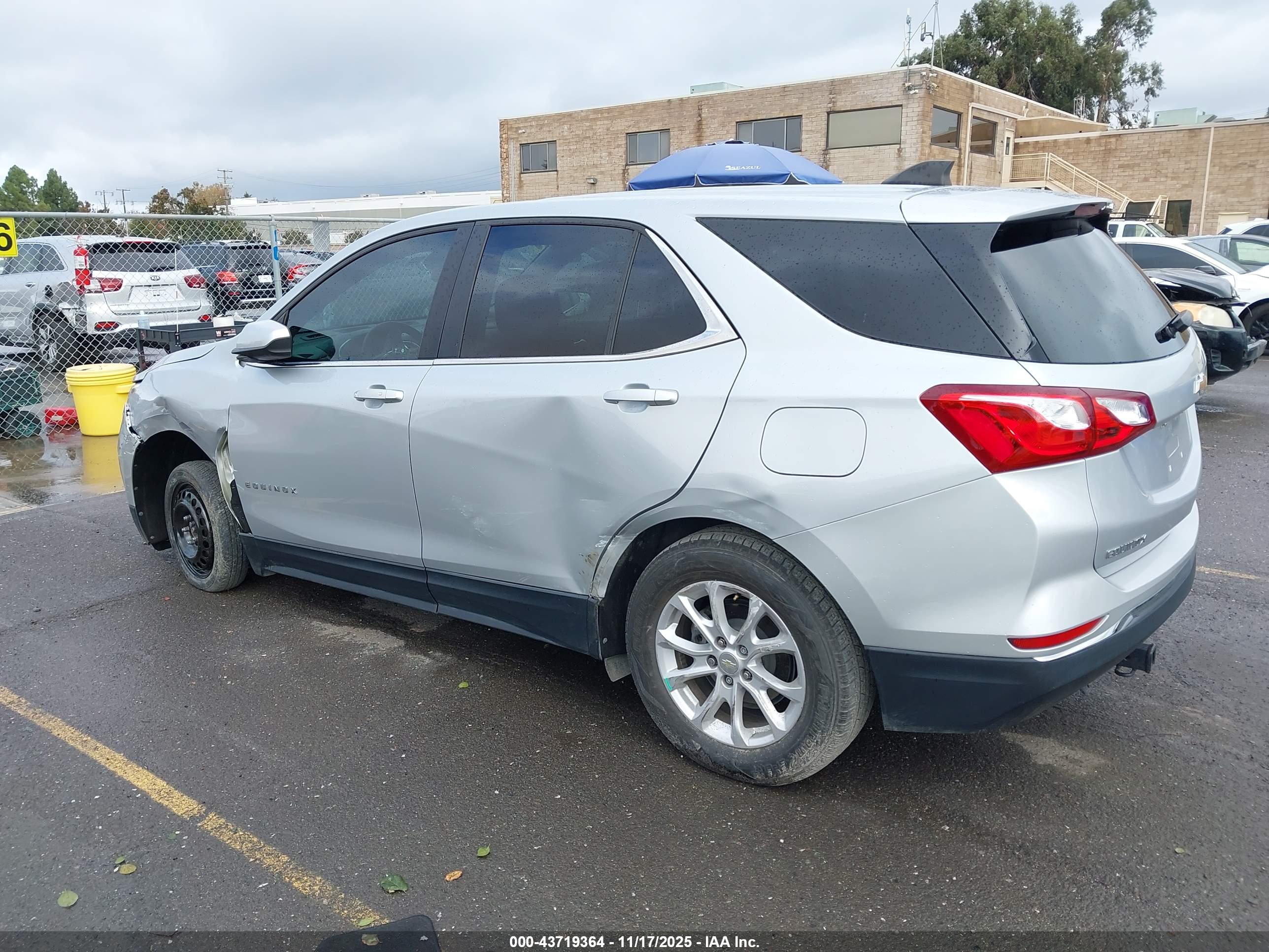 CHEVROLET EQUINOX image 3
