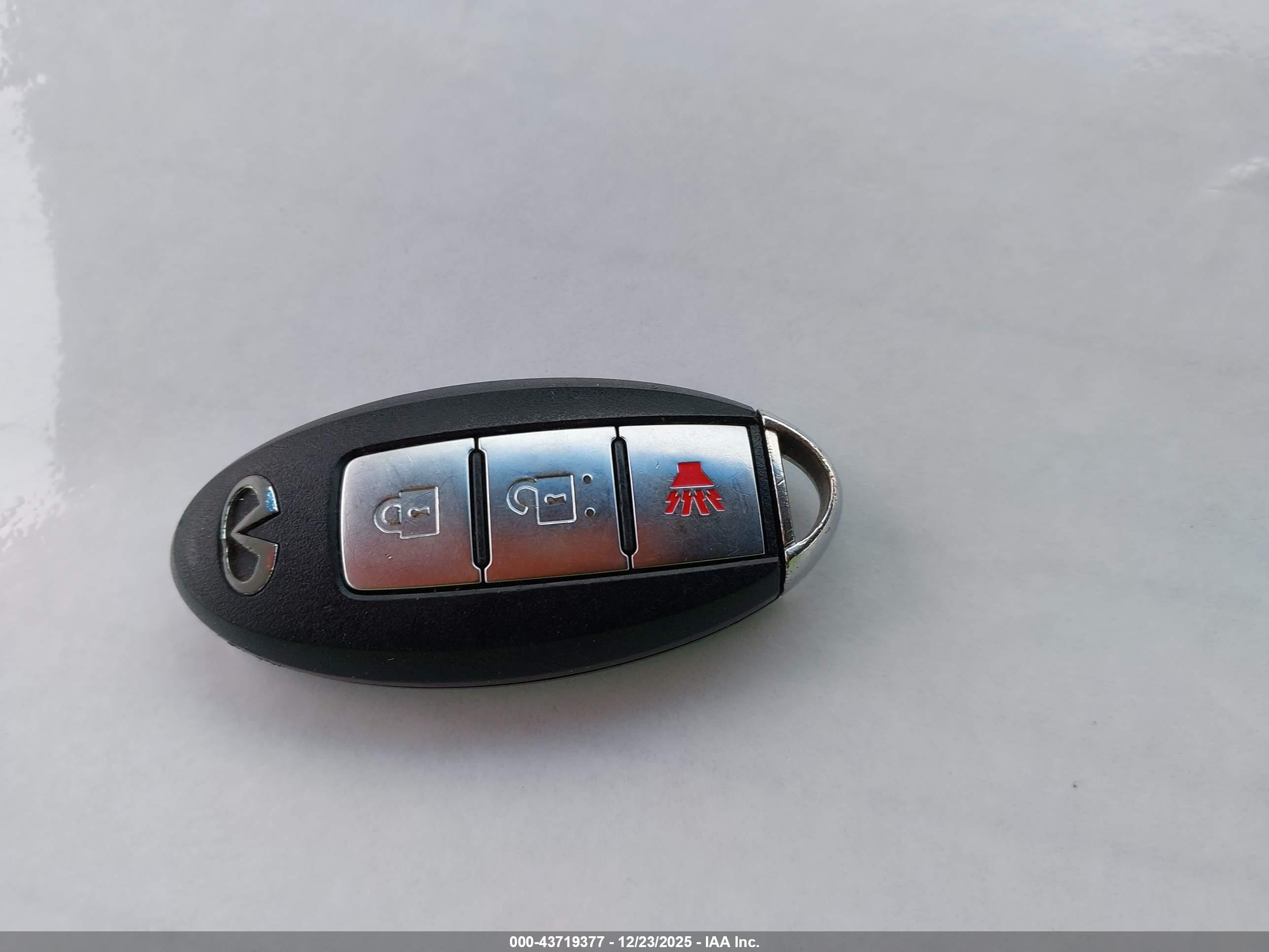 INFINITI FX35 image 11