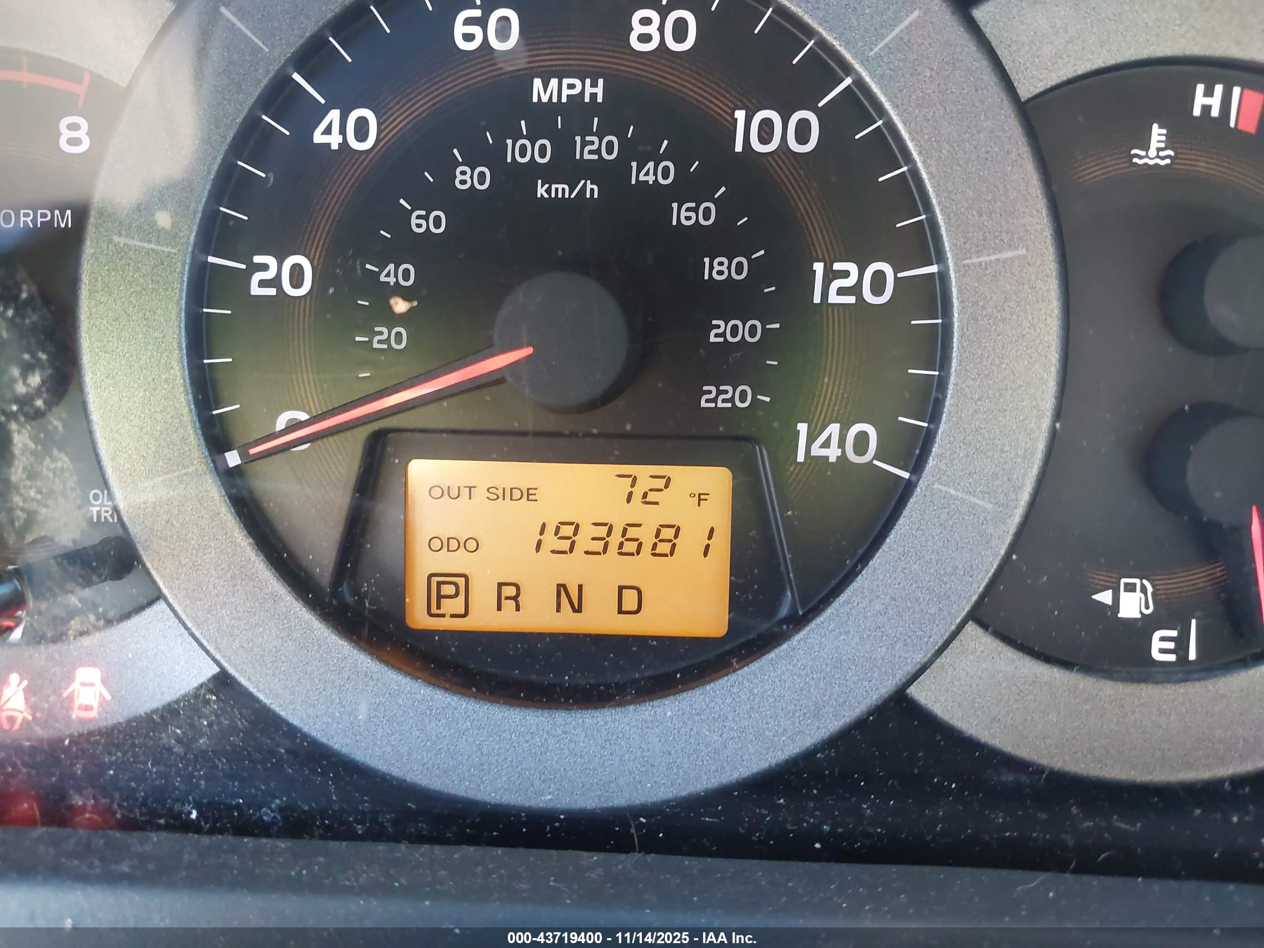 TOYOTA RAV4 image 7