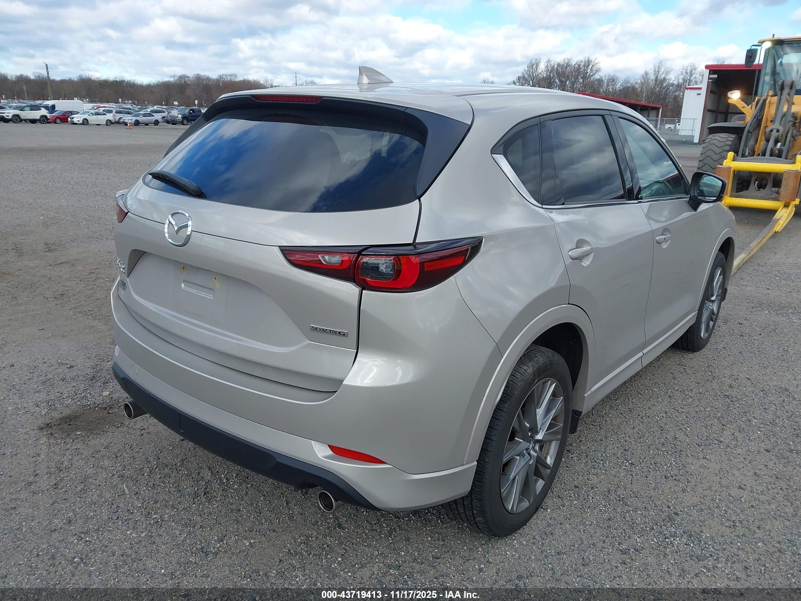 MAZDA CX-5 image 4