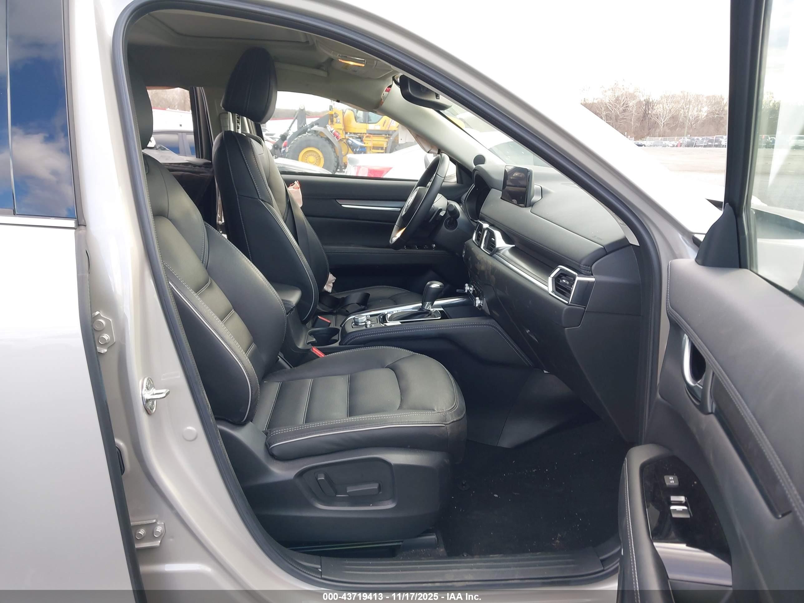 MAZDA CX-5 image 5