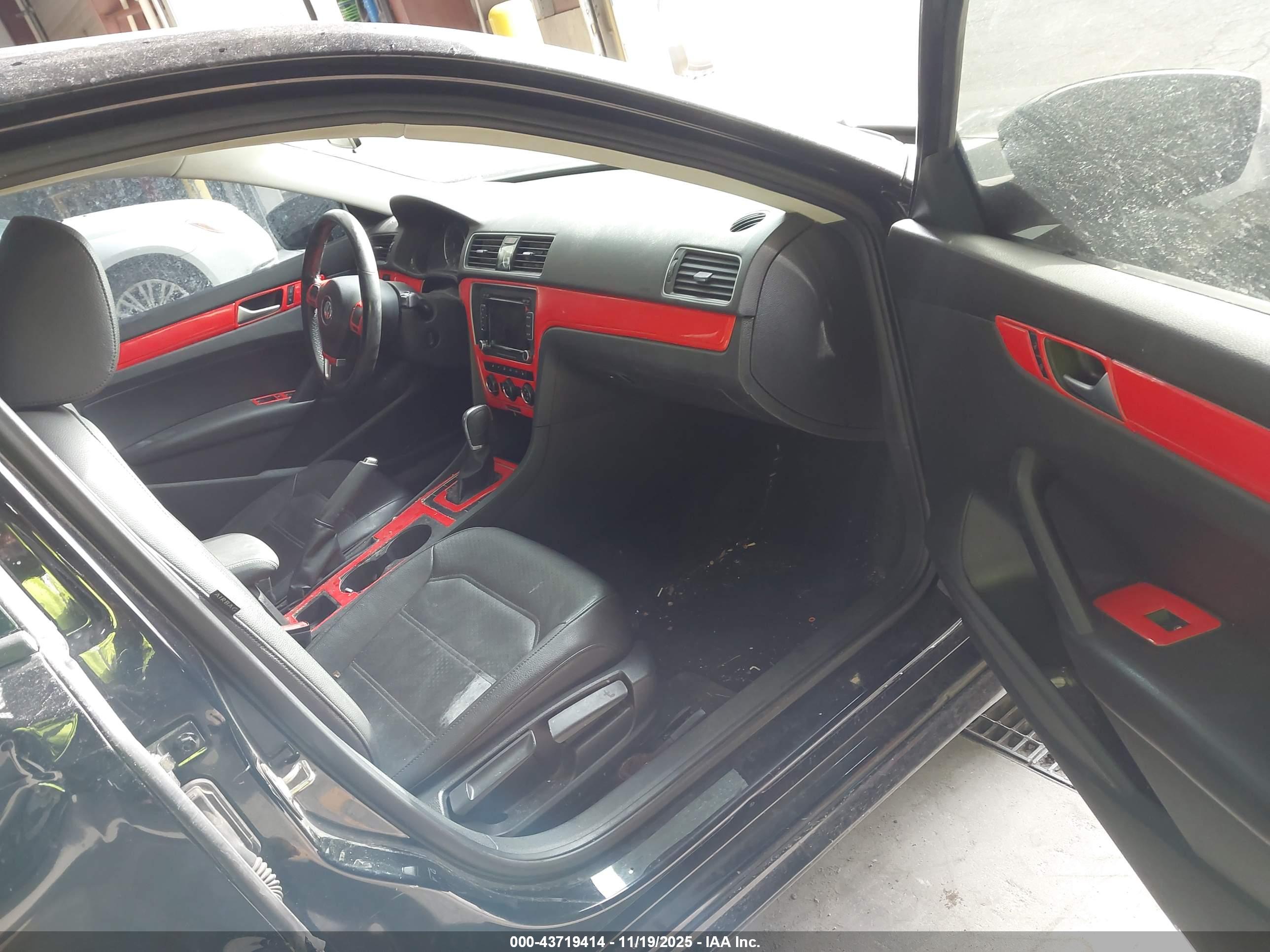 VOLKSWAGEN PASSAT image 5