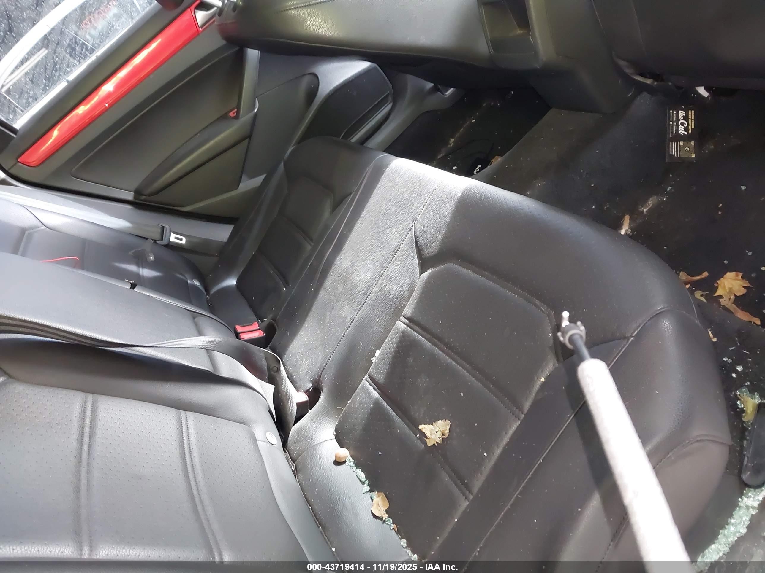 VOLKSWAGEN PASSAT image 8