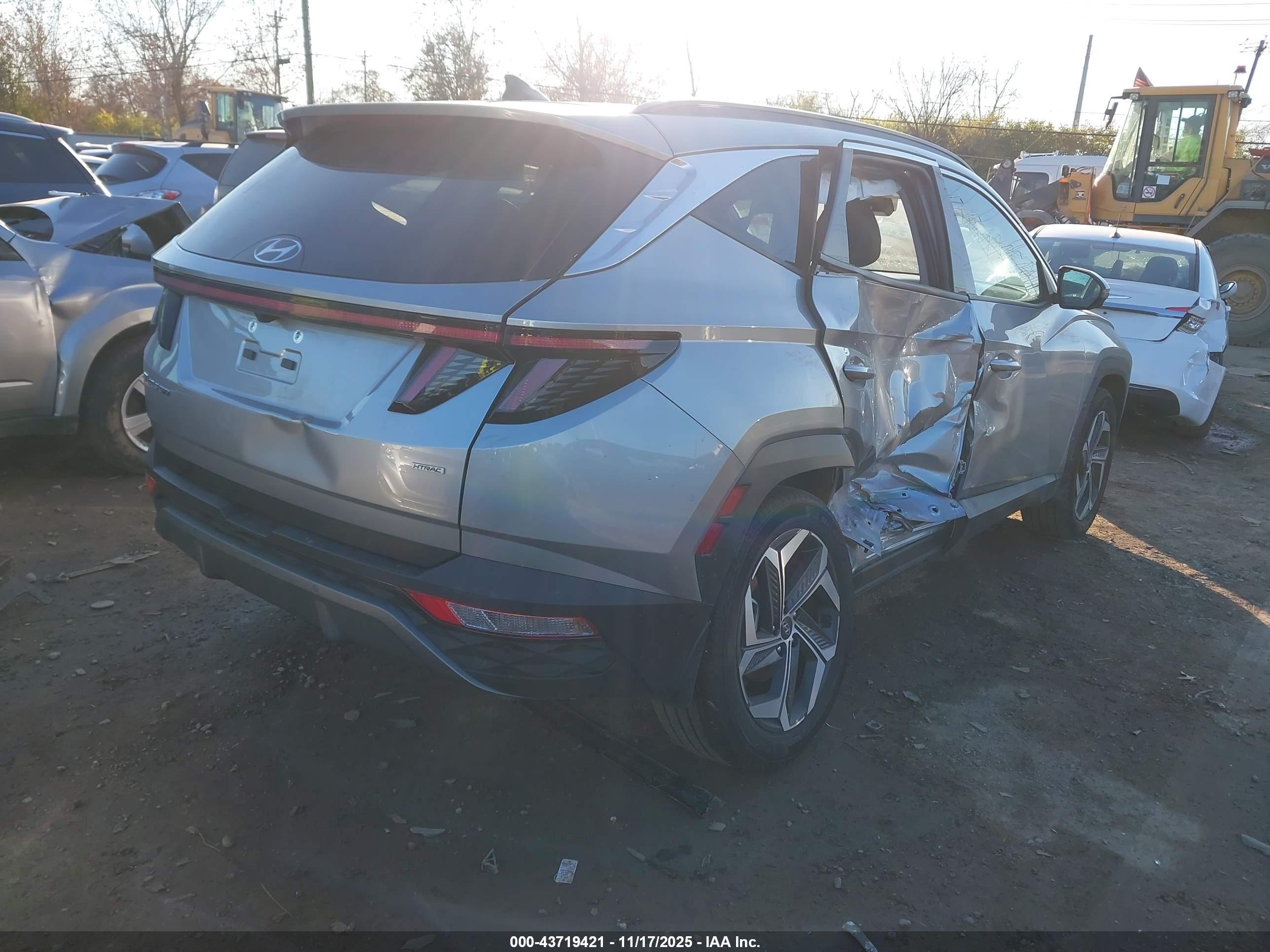 HYUNDAI TUCSON image 4