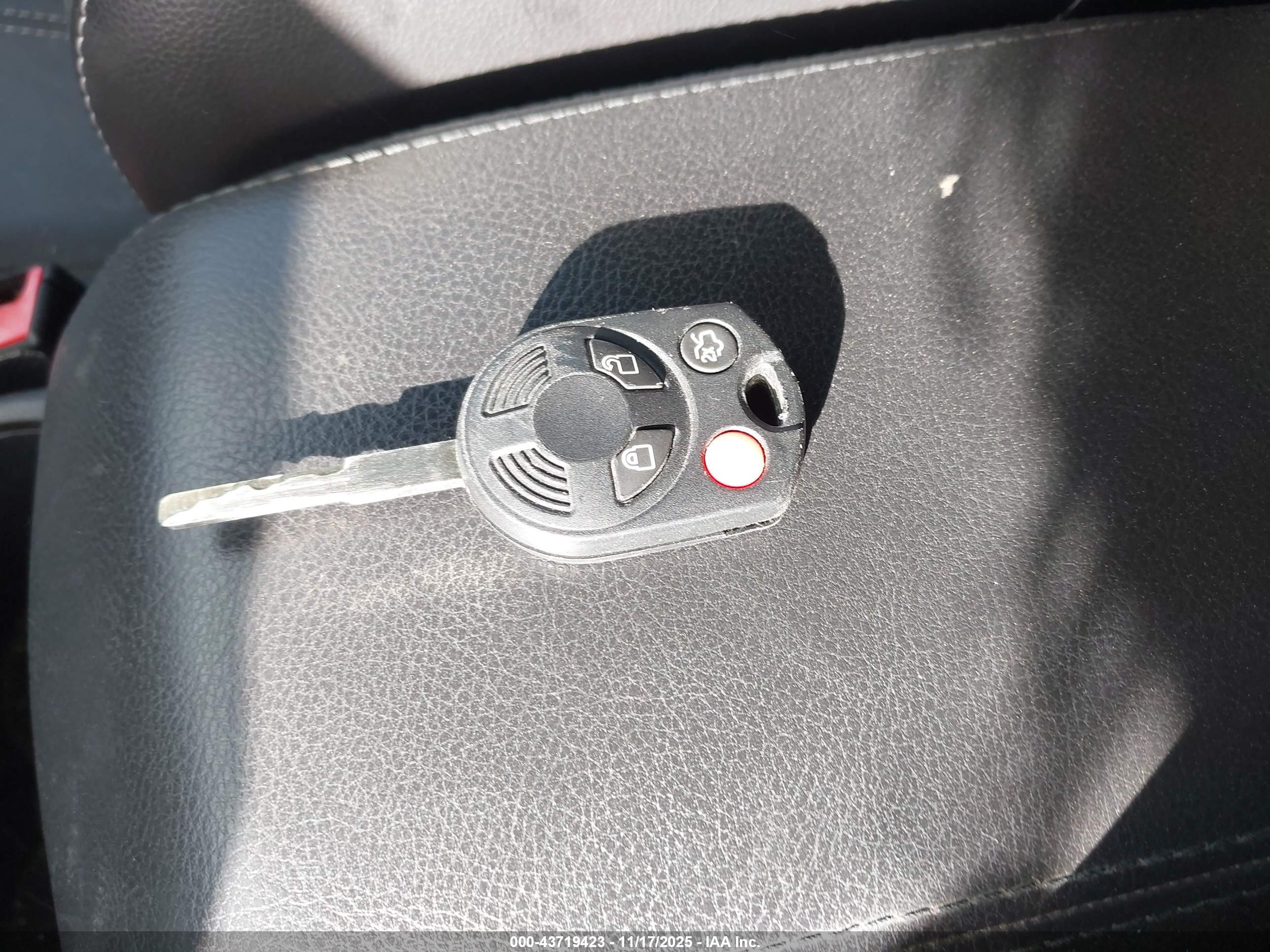 FORD FOCUS image 11