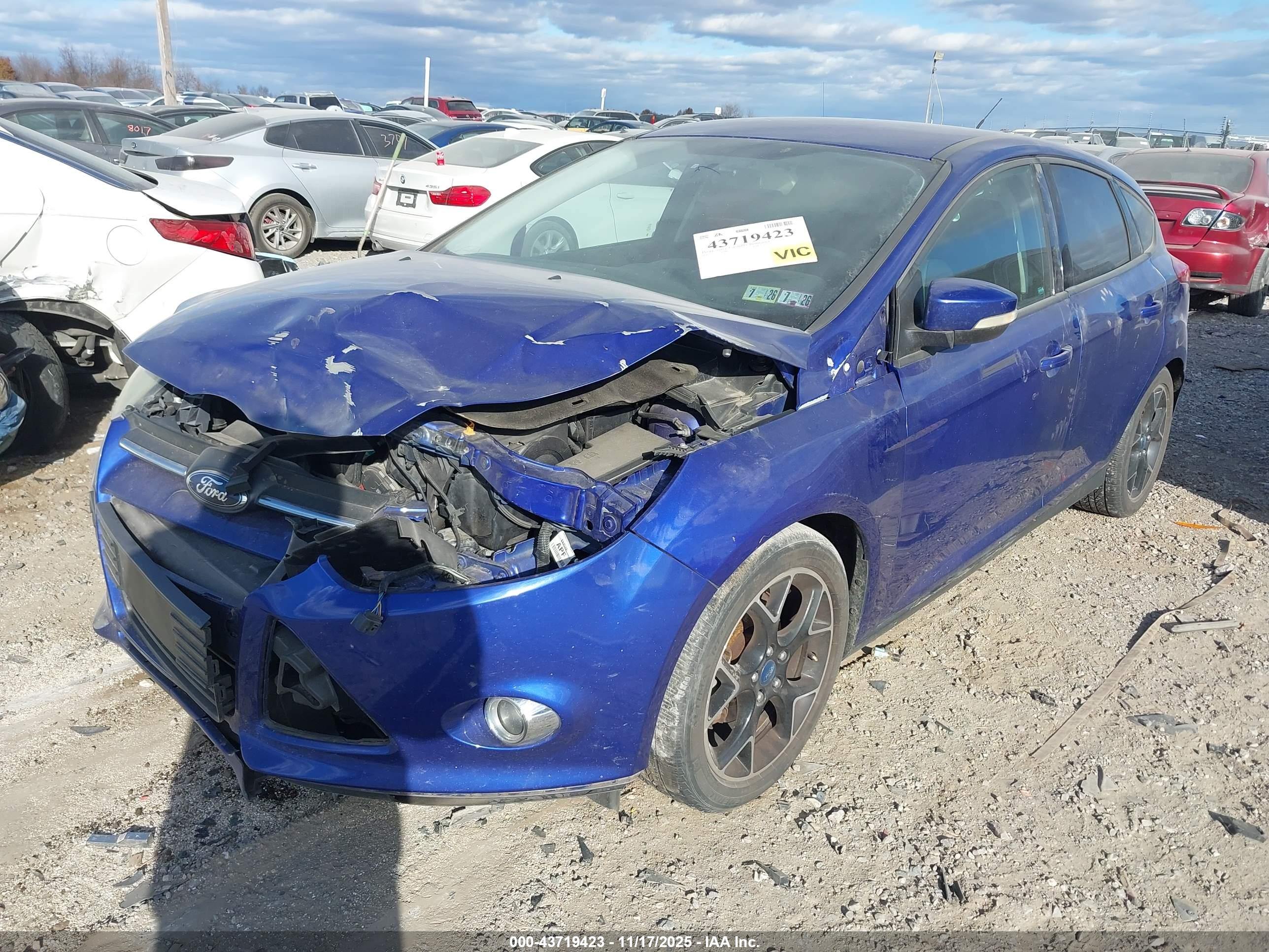 FORD FOCUS image 2