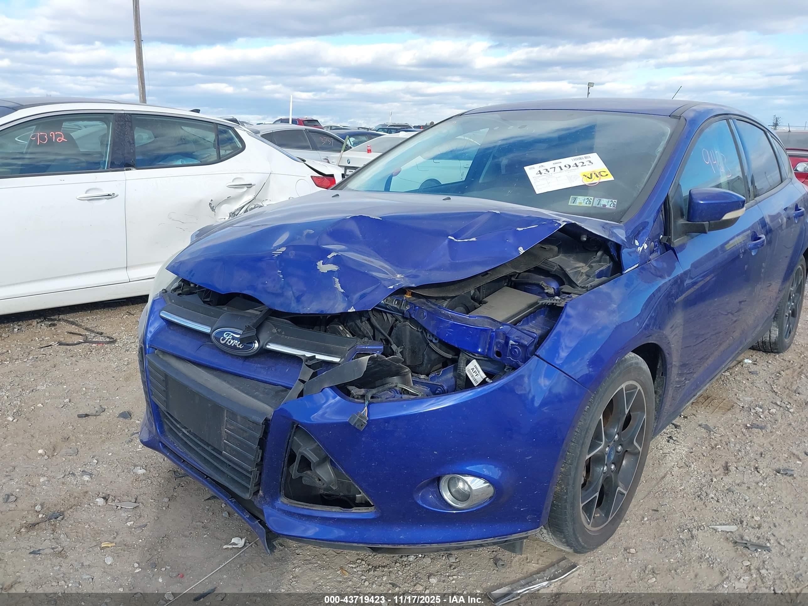 FORD FOCUS image 6