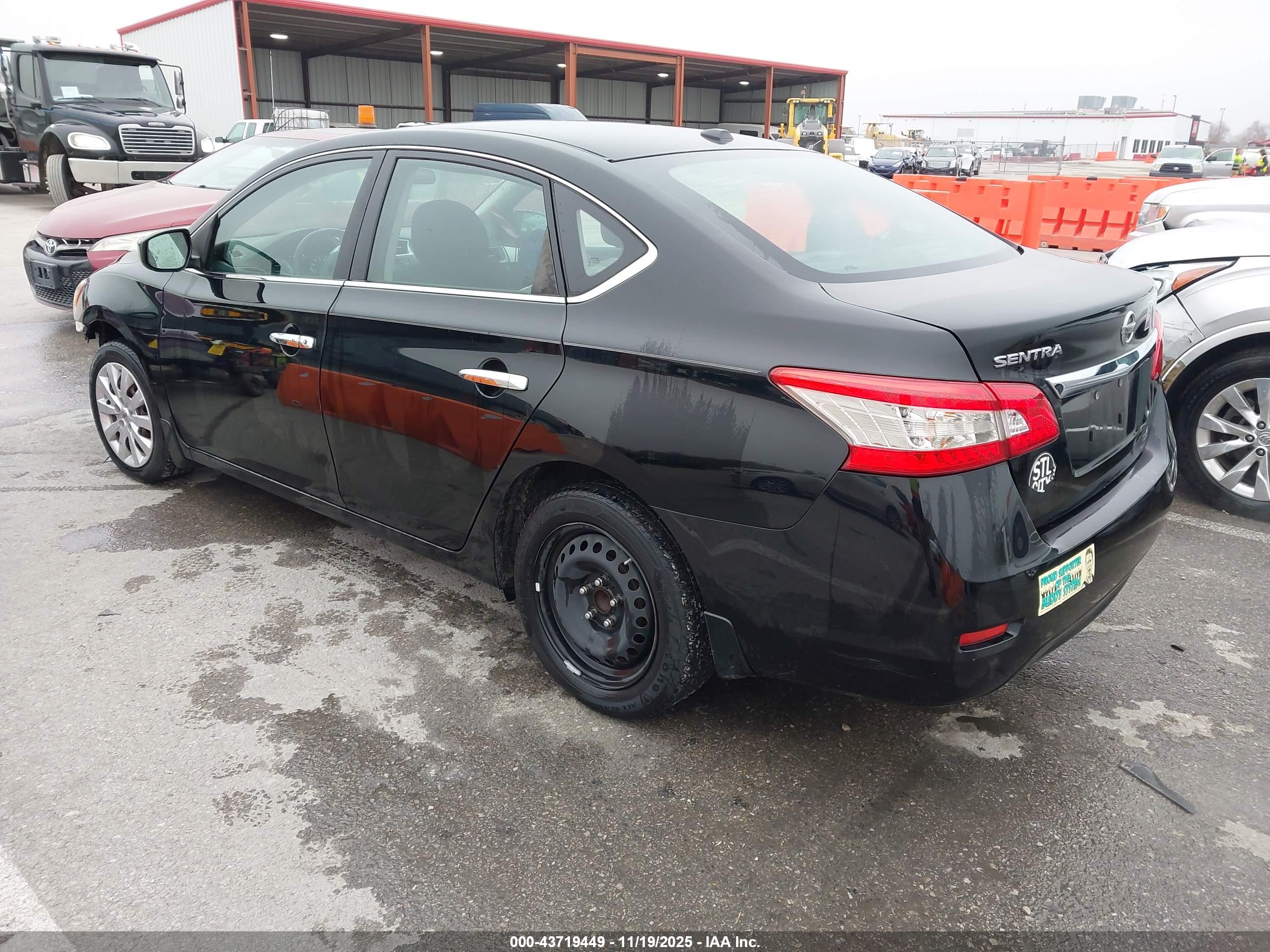 NISSAN SENTRA image 3