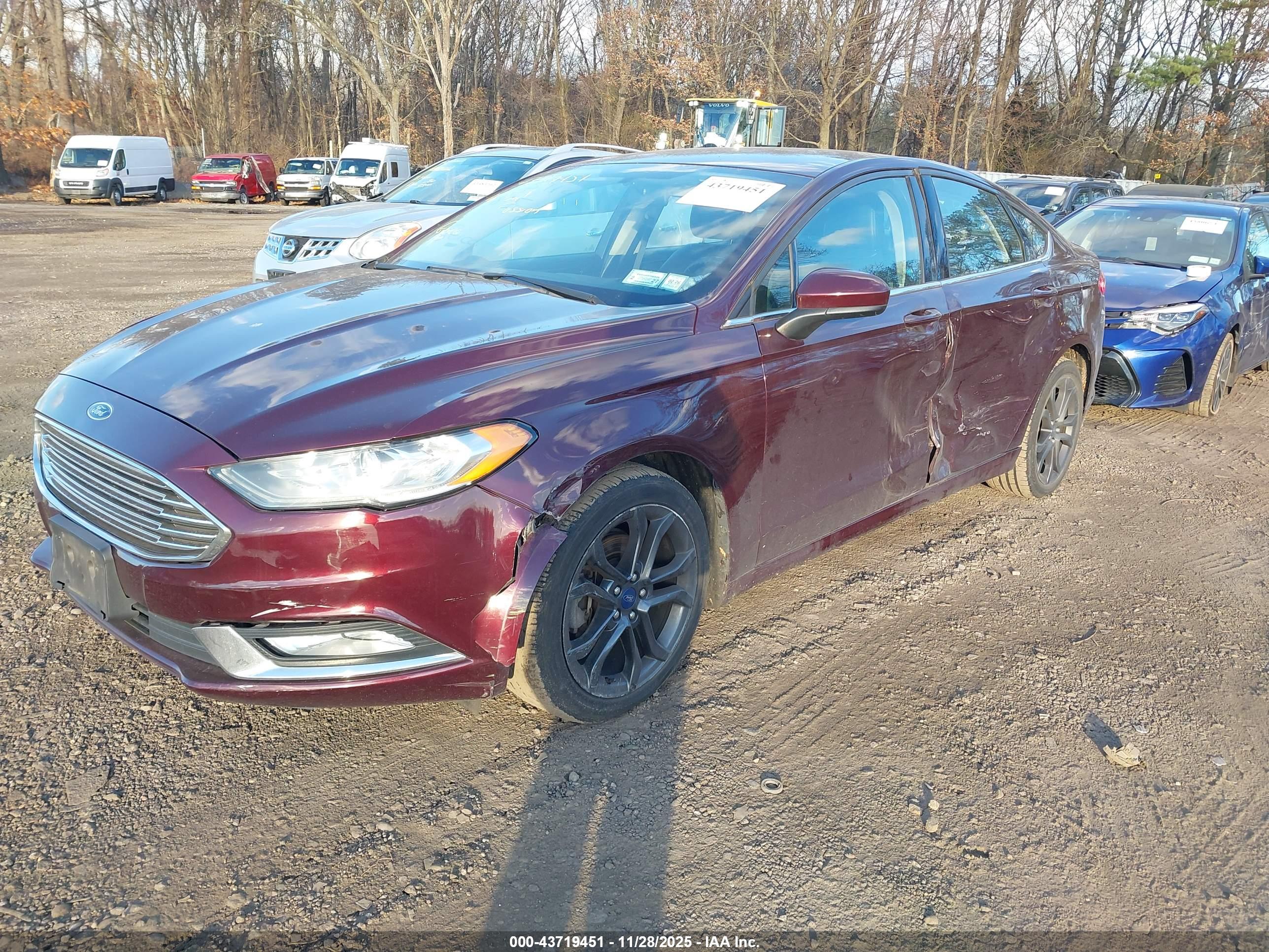 FORD FUSION image 2