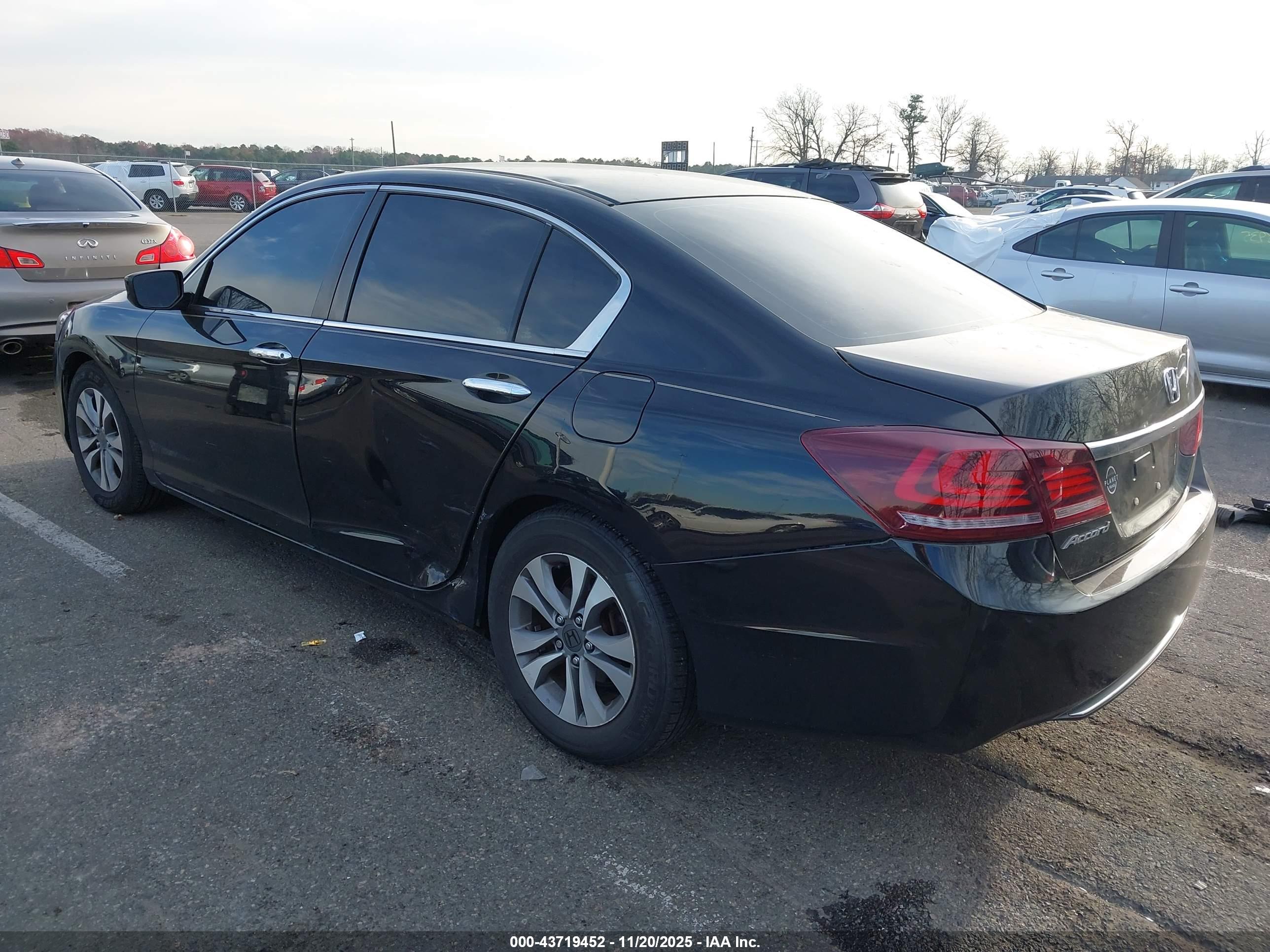 HONDA ACCORD image 3