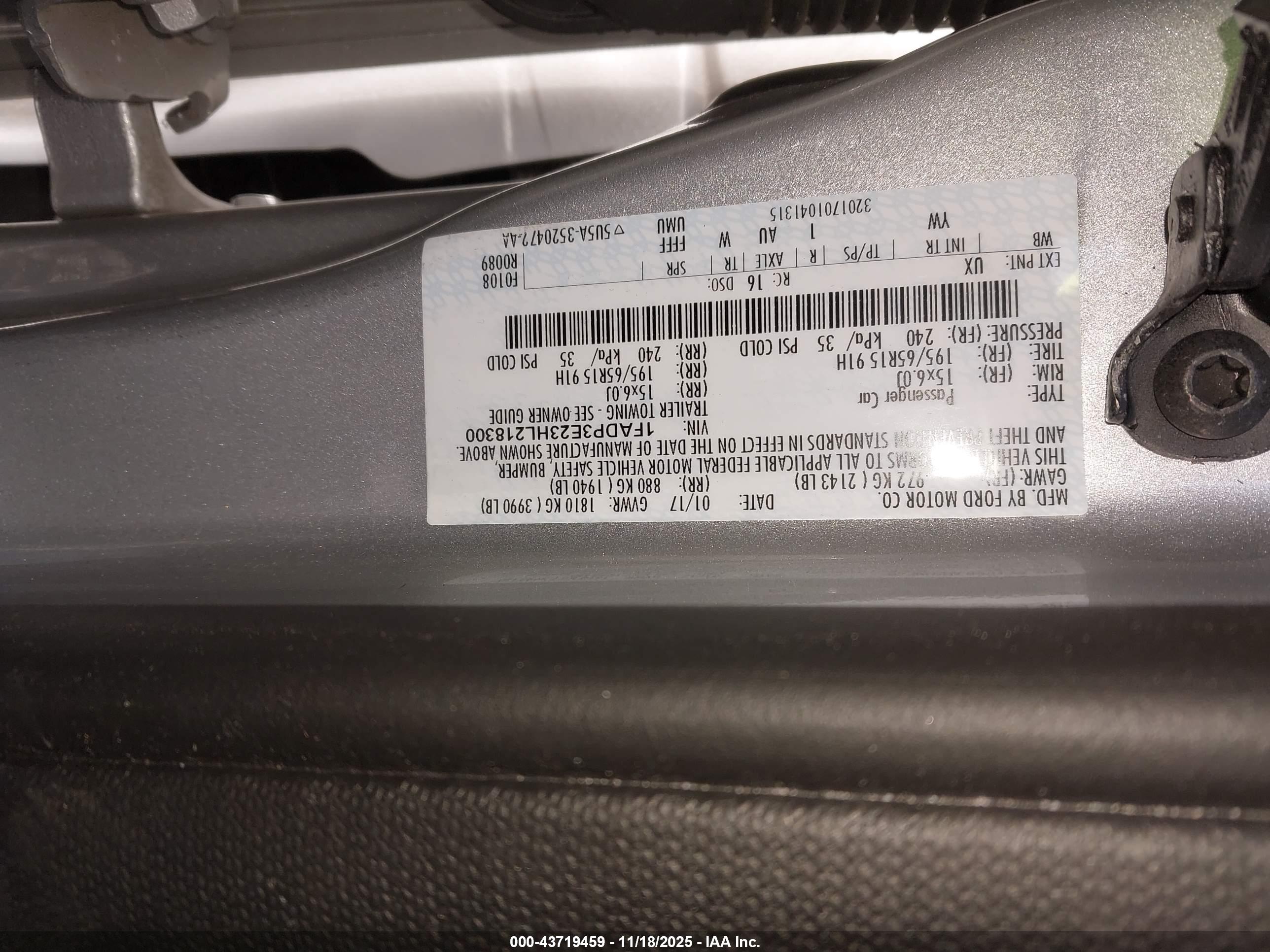 FORD FOCUS image 9