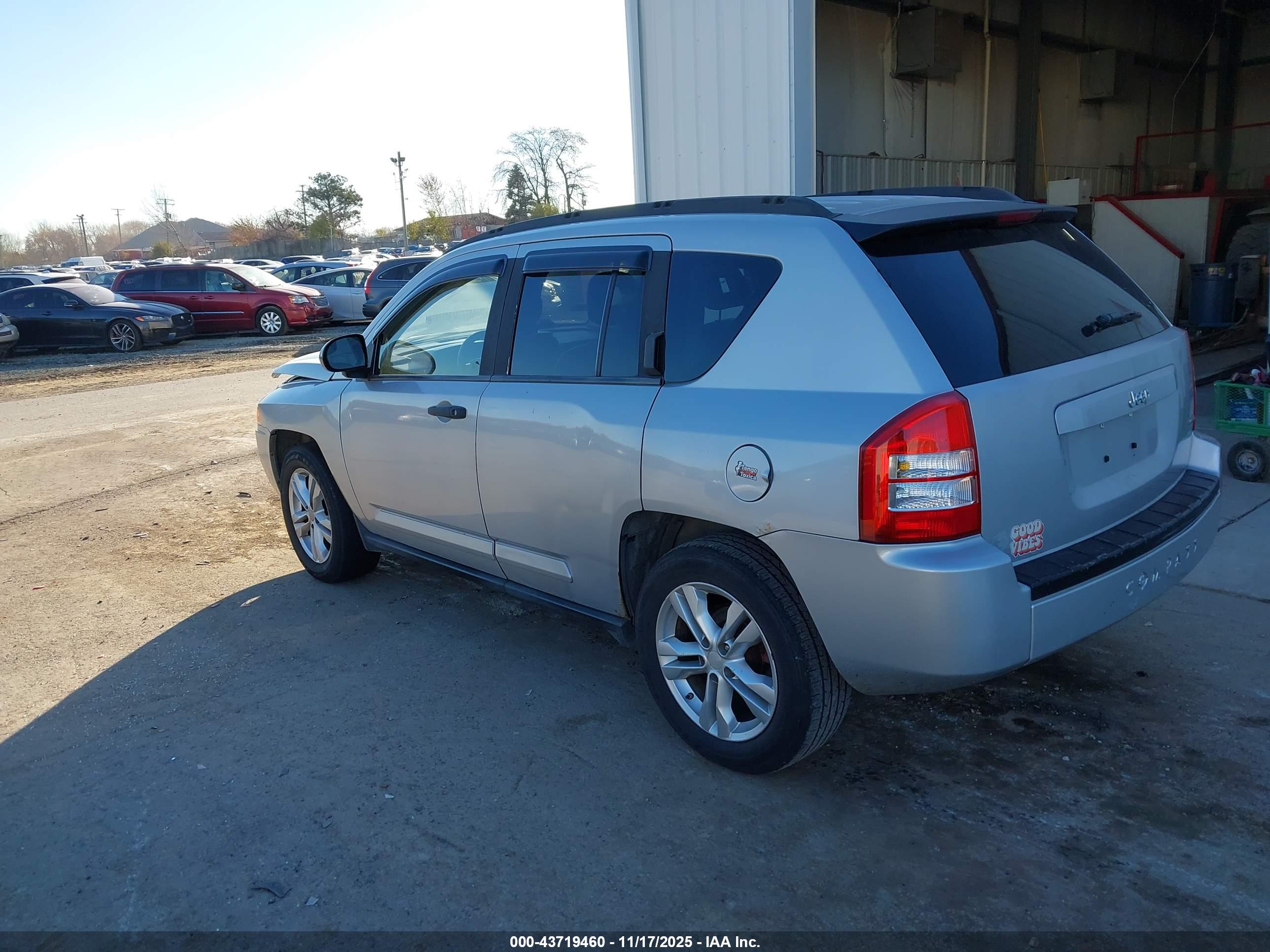 JEEP COMPASS image 3