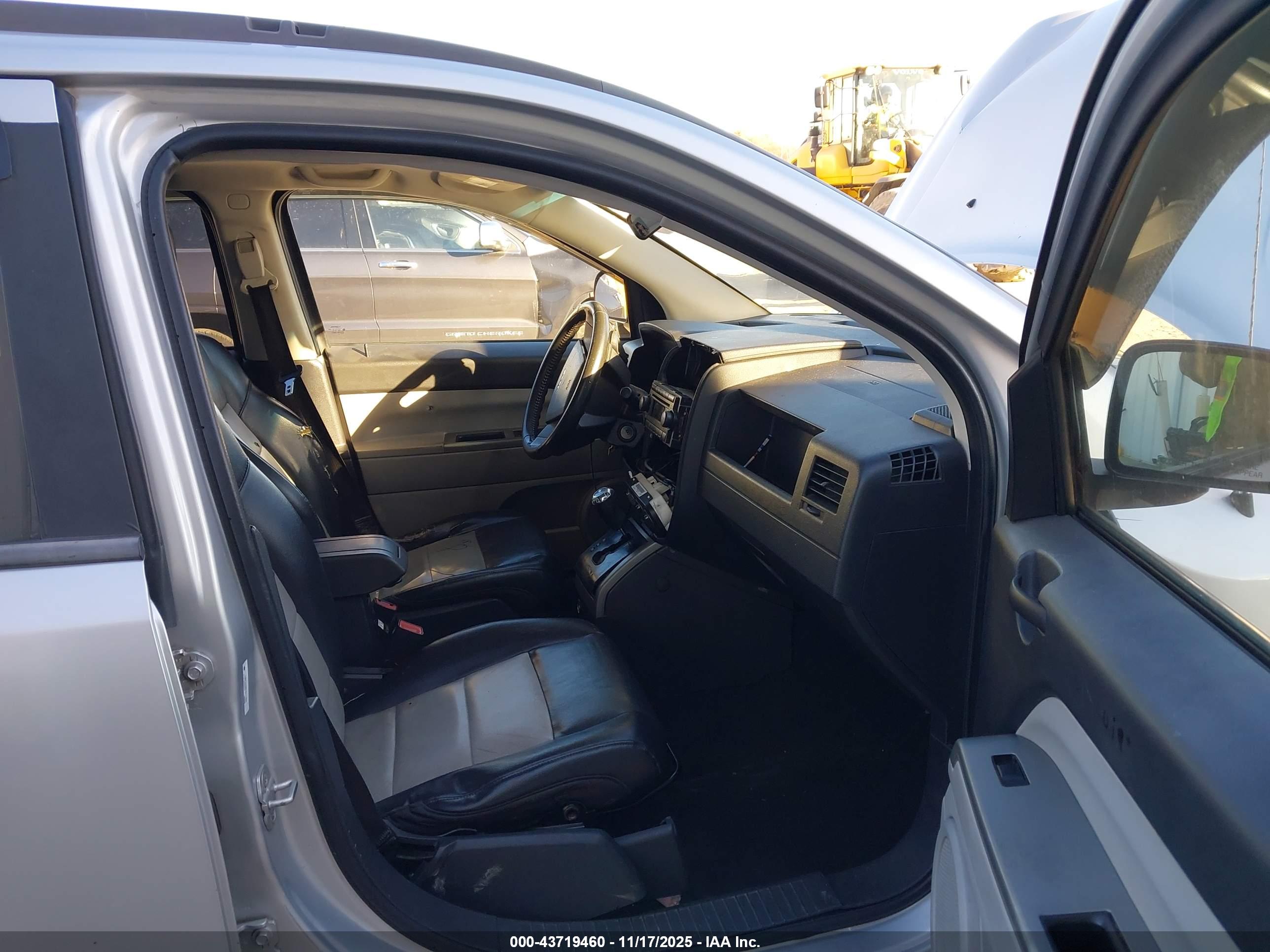JEEP COMPASS image 5