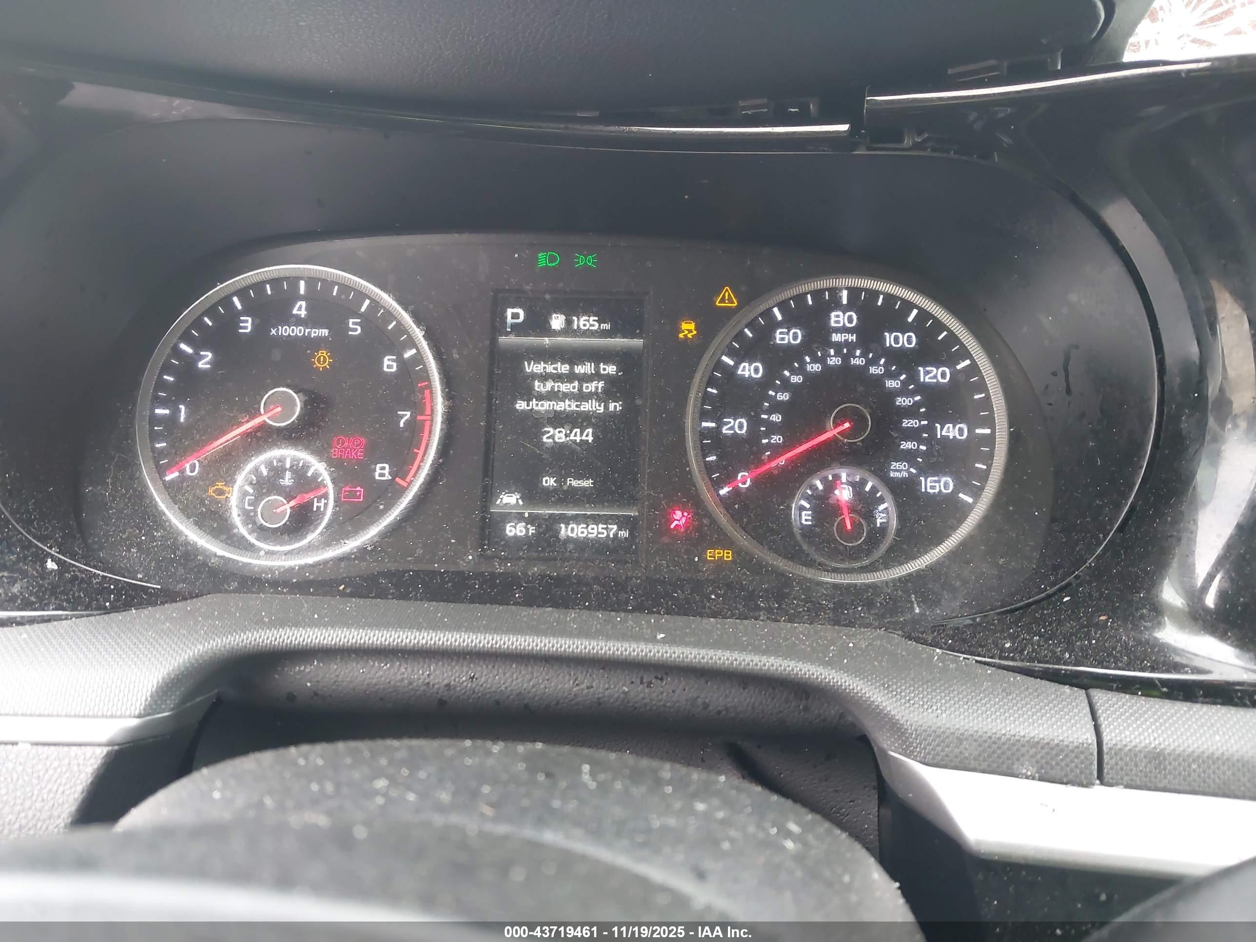 KIA K5 image 7
