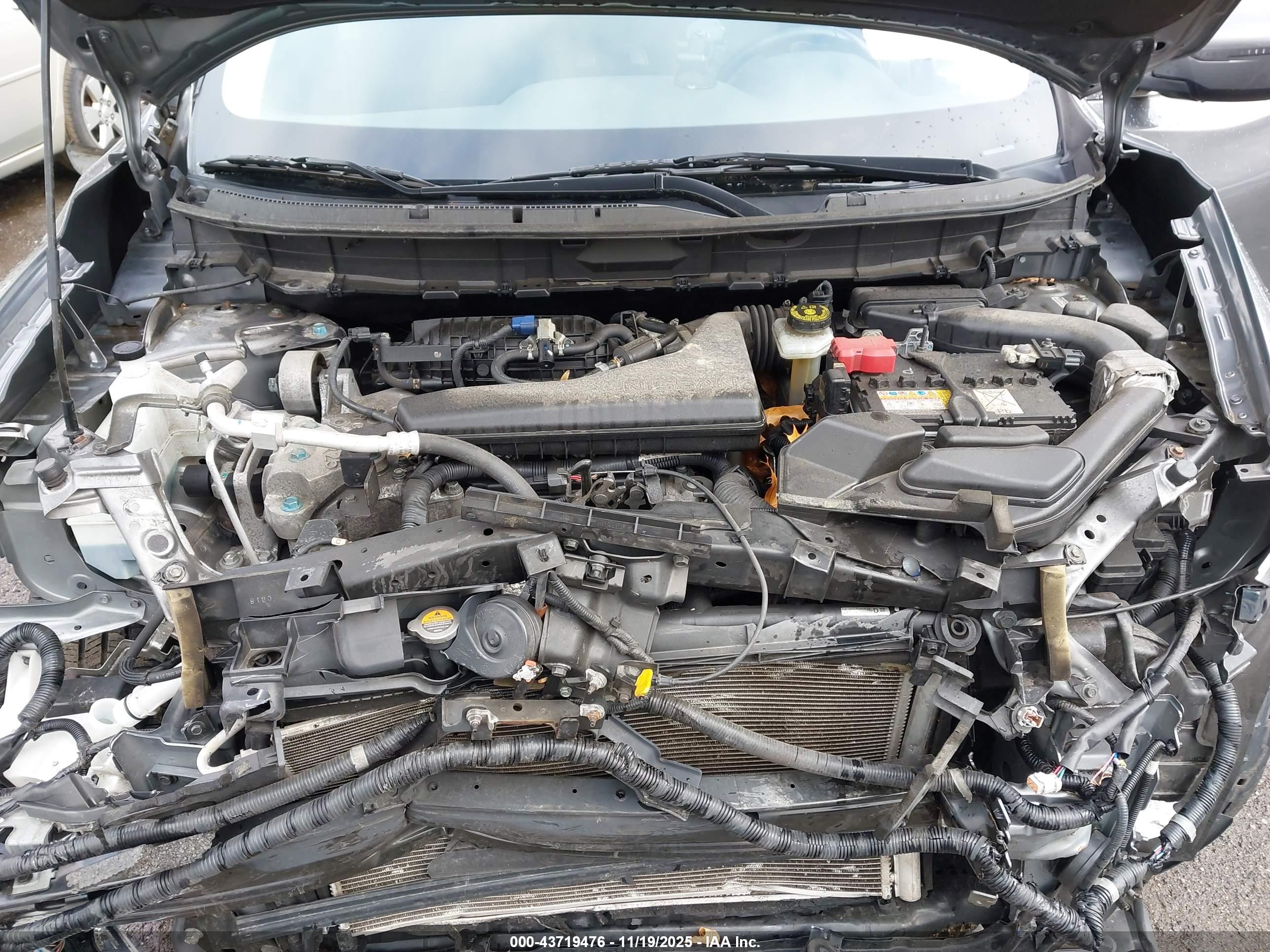 NISSAN ROGUE image 10