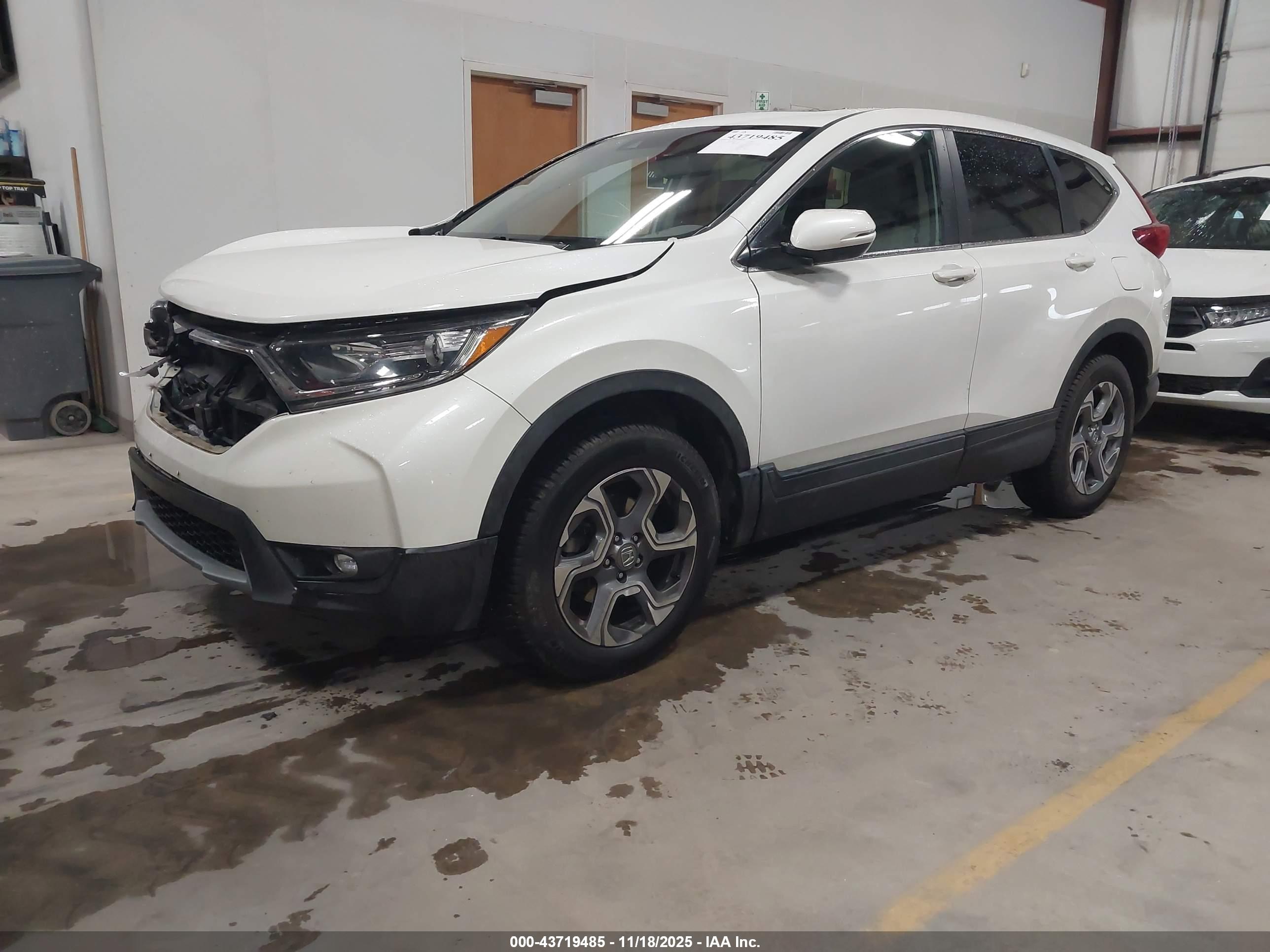 HONDA CR-V image 2