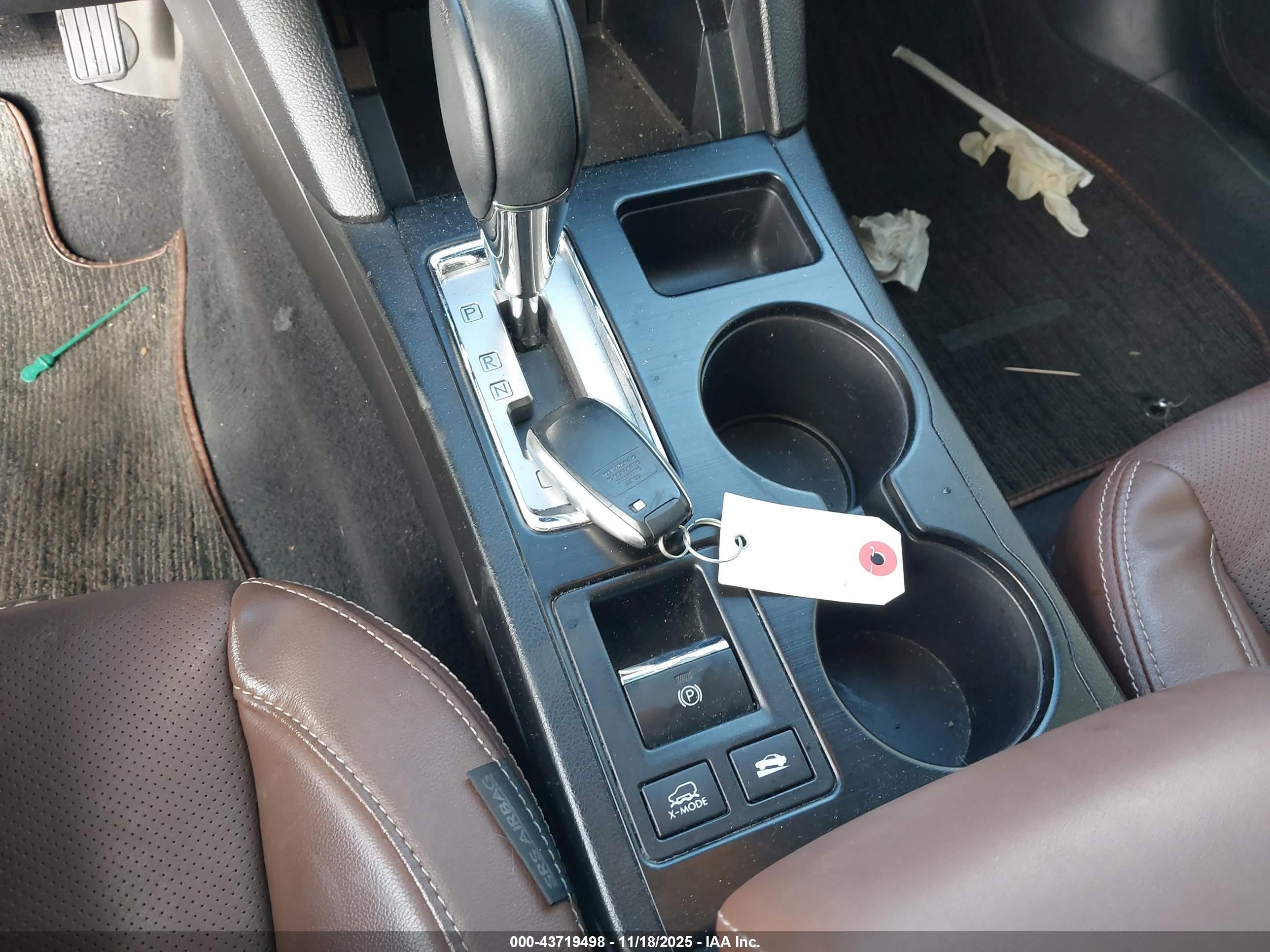 SUBARU OUTBACK image 11
