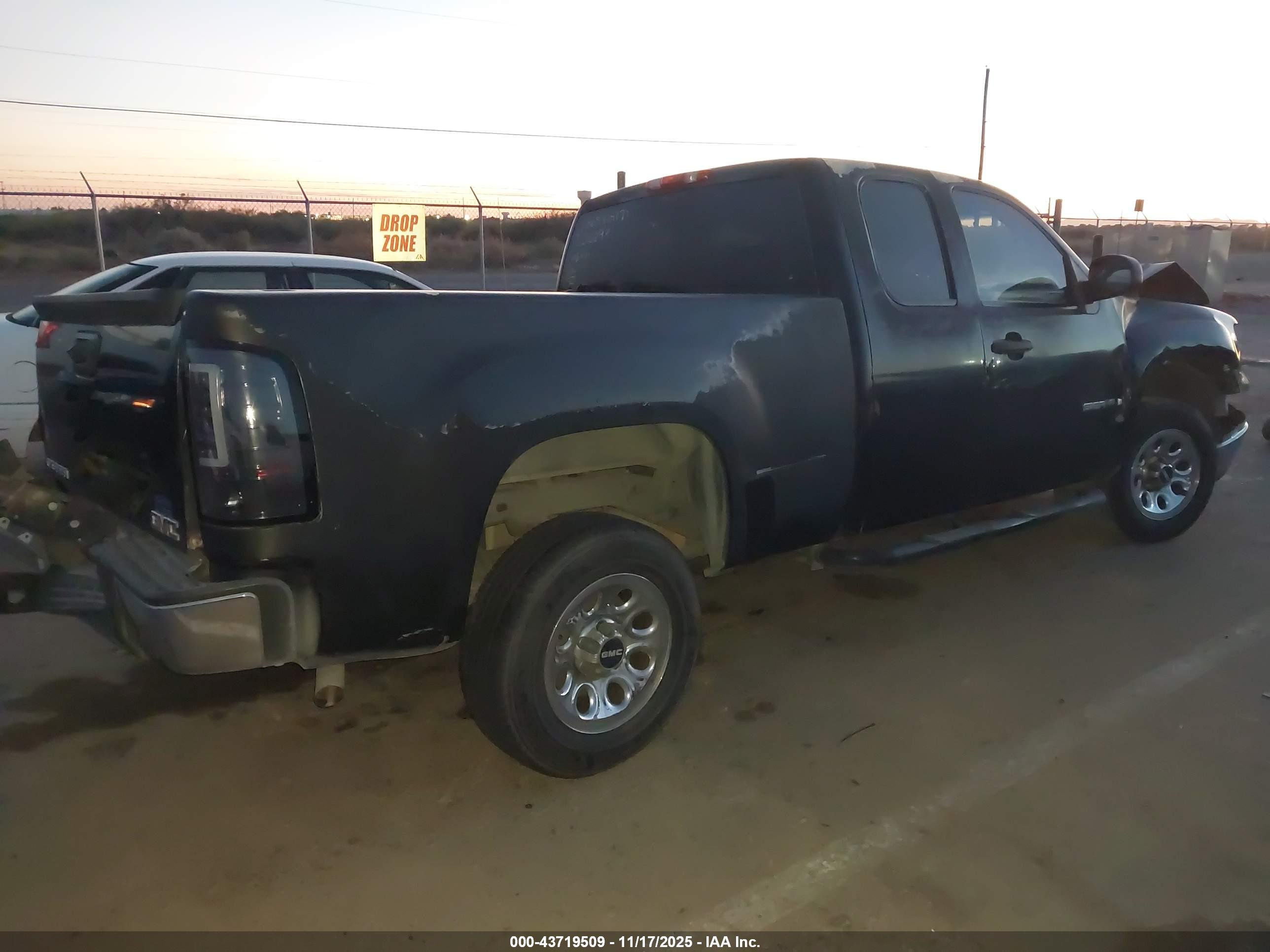 GMC SIERRA image 4