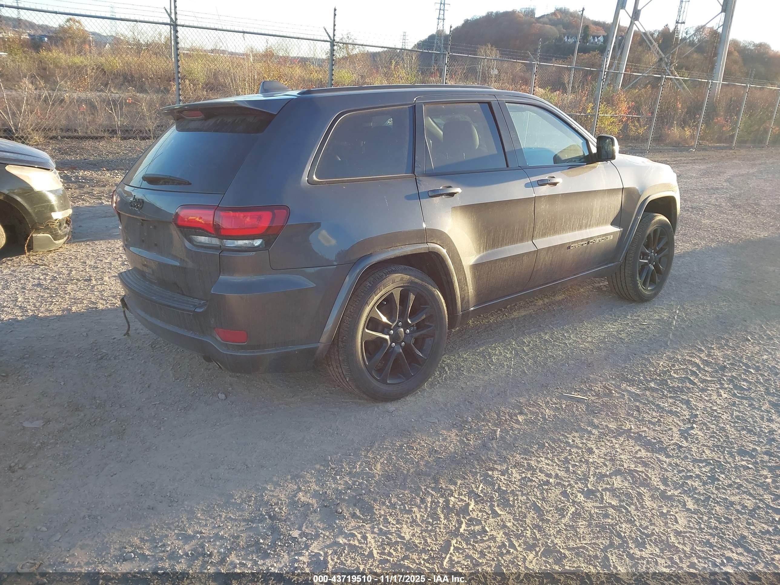 JEEP GRAND image 4