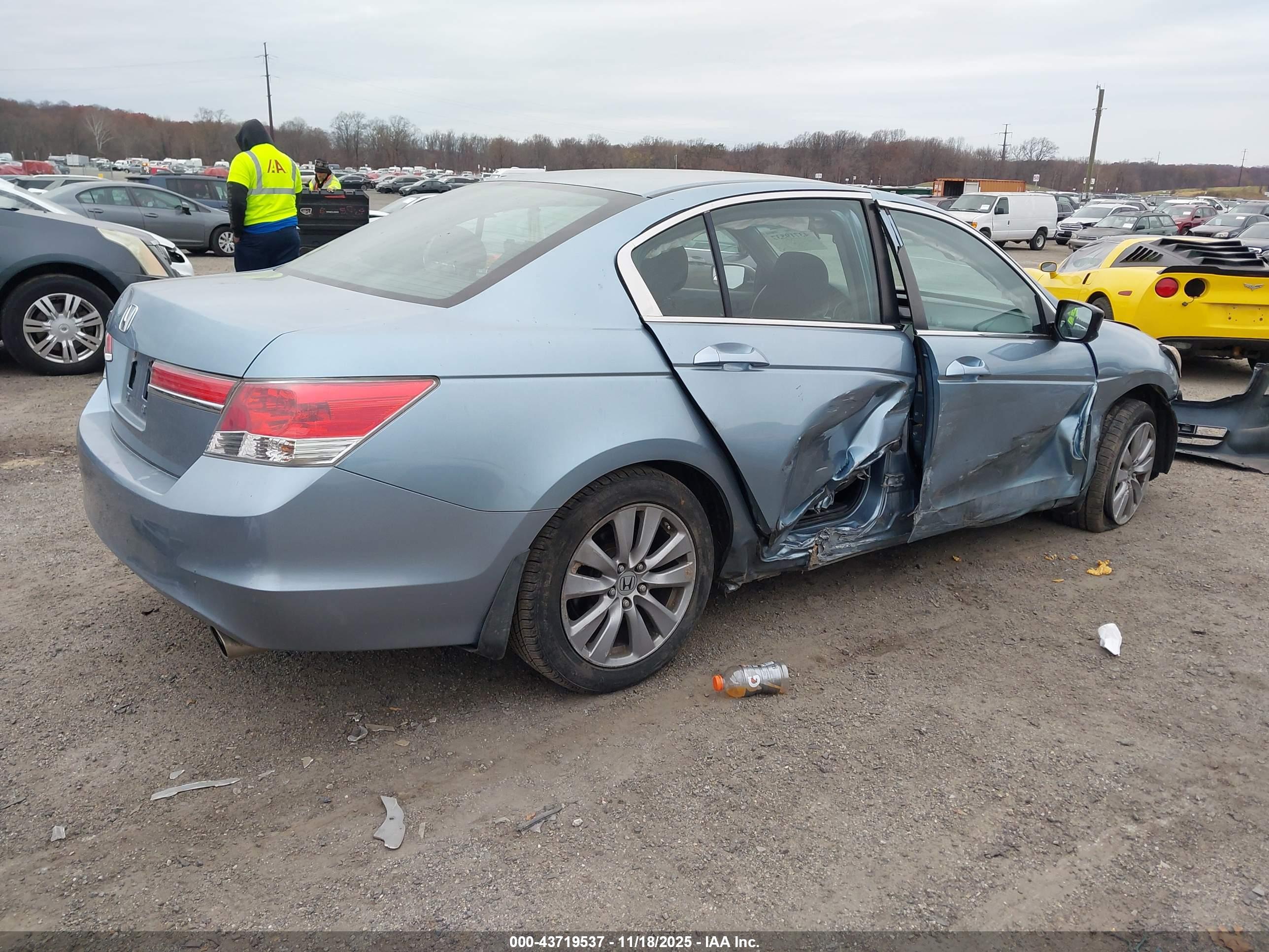 HONDA ACCORD image 4