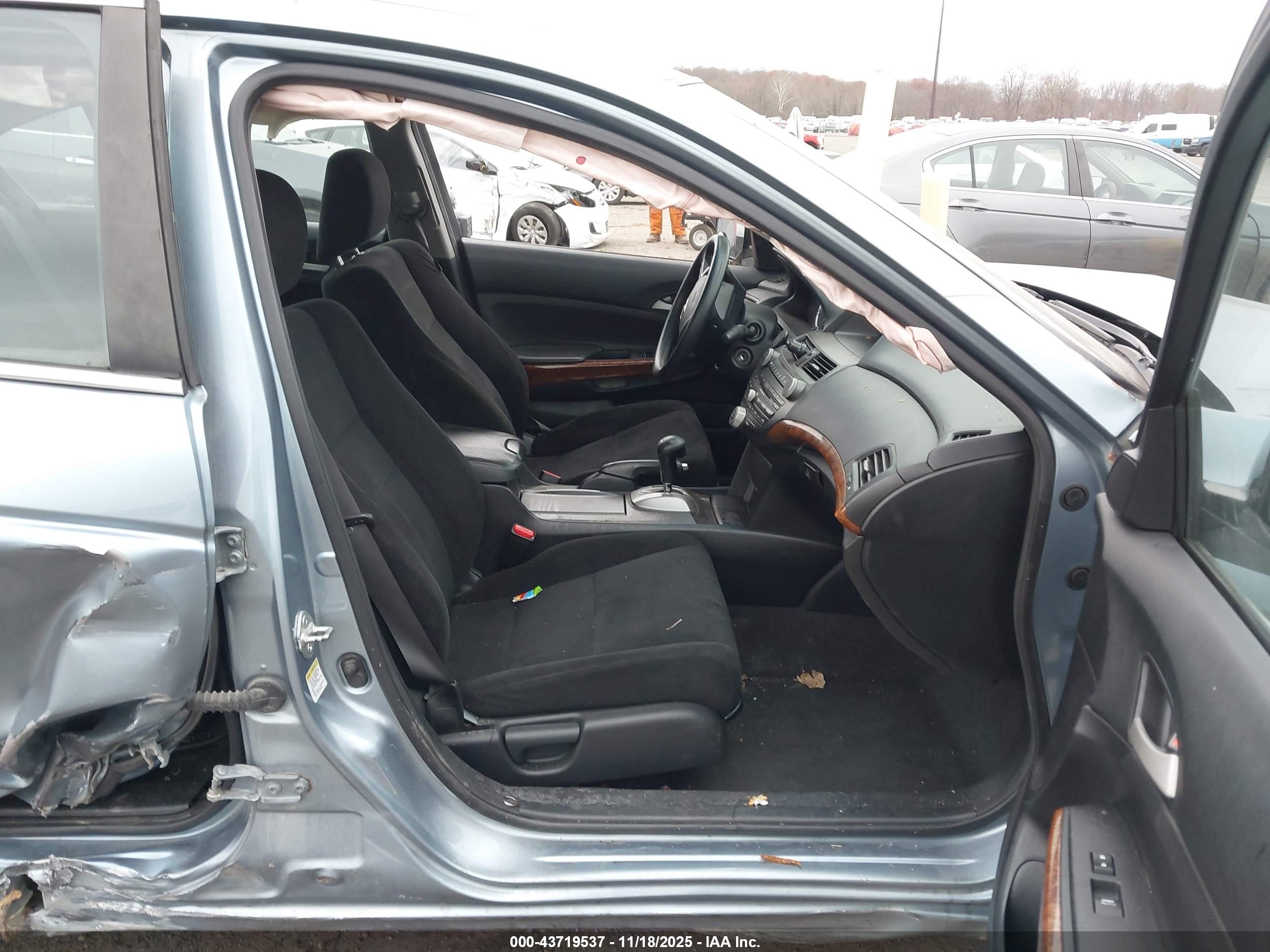 HONDA ACCORD image 5