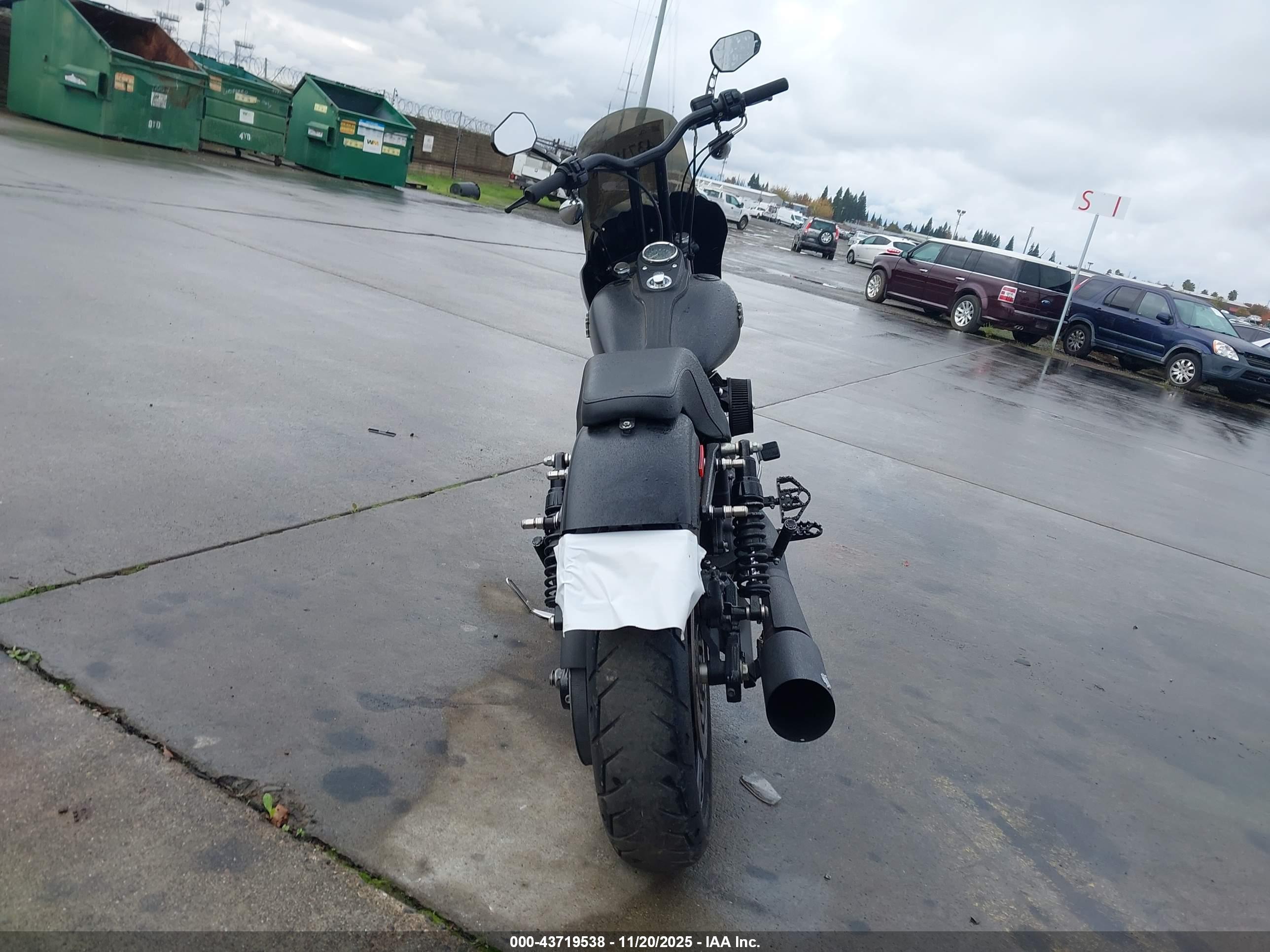 HARLEY-DAVIDSON FXDBP image 6