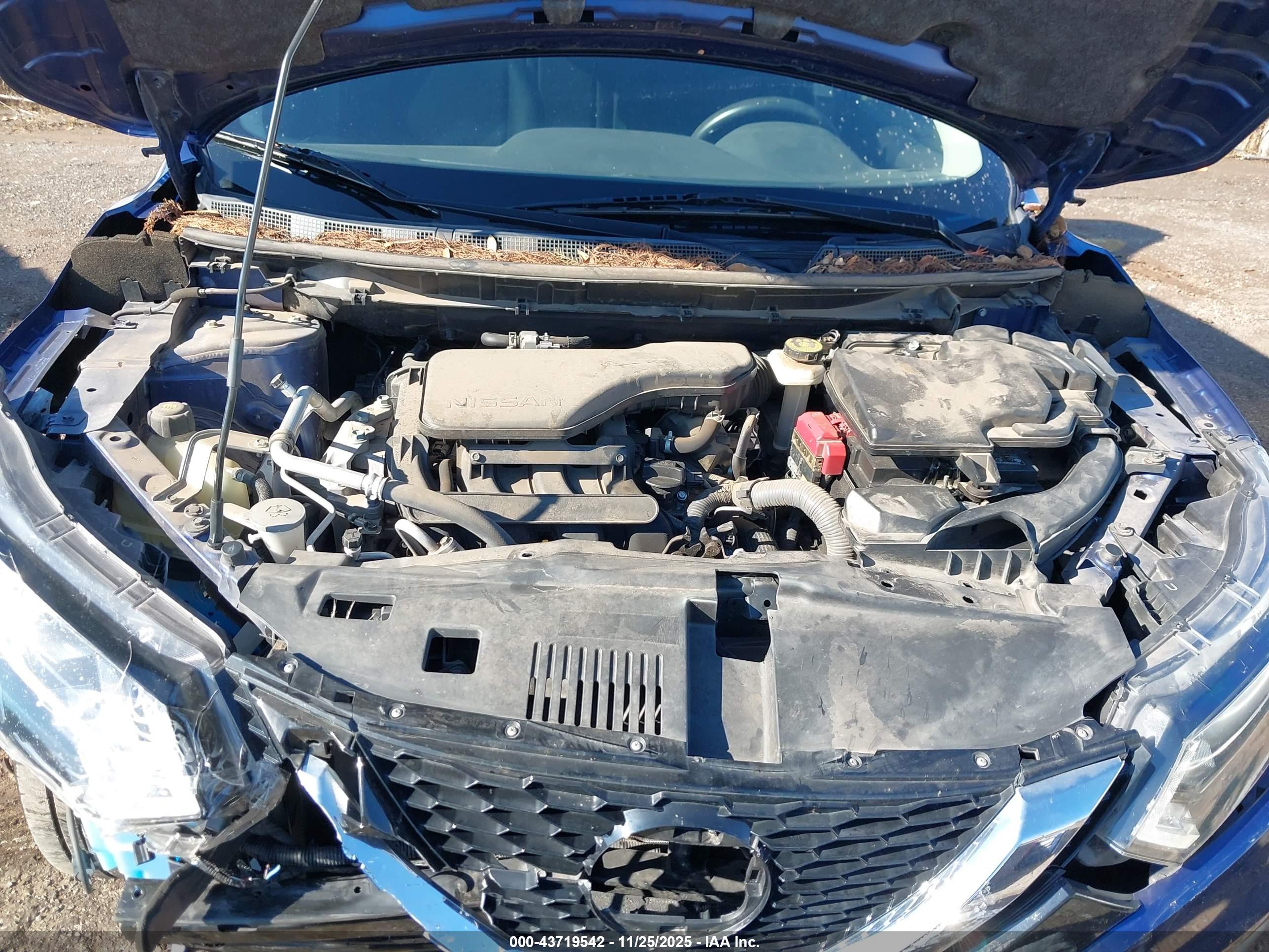 NISSAN ROGUE image 10