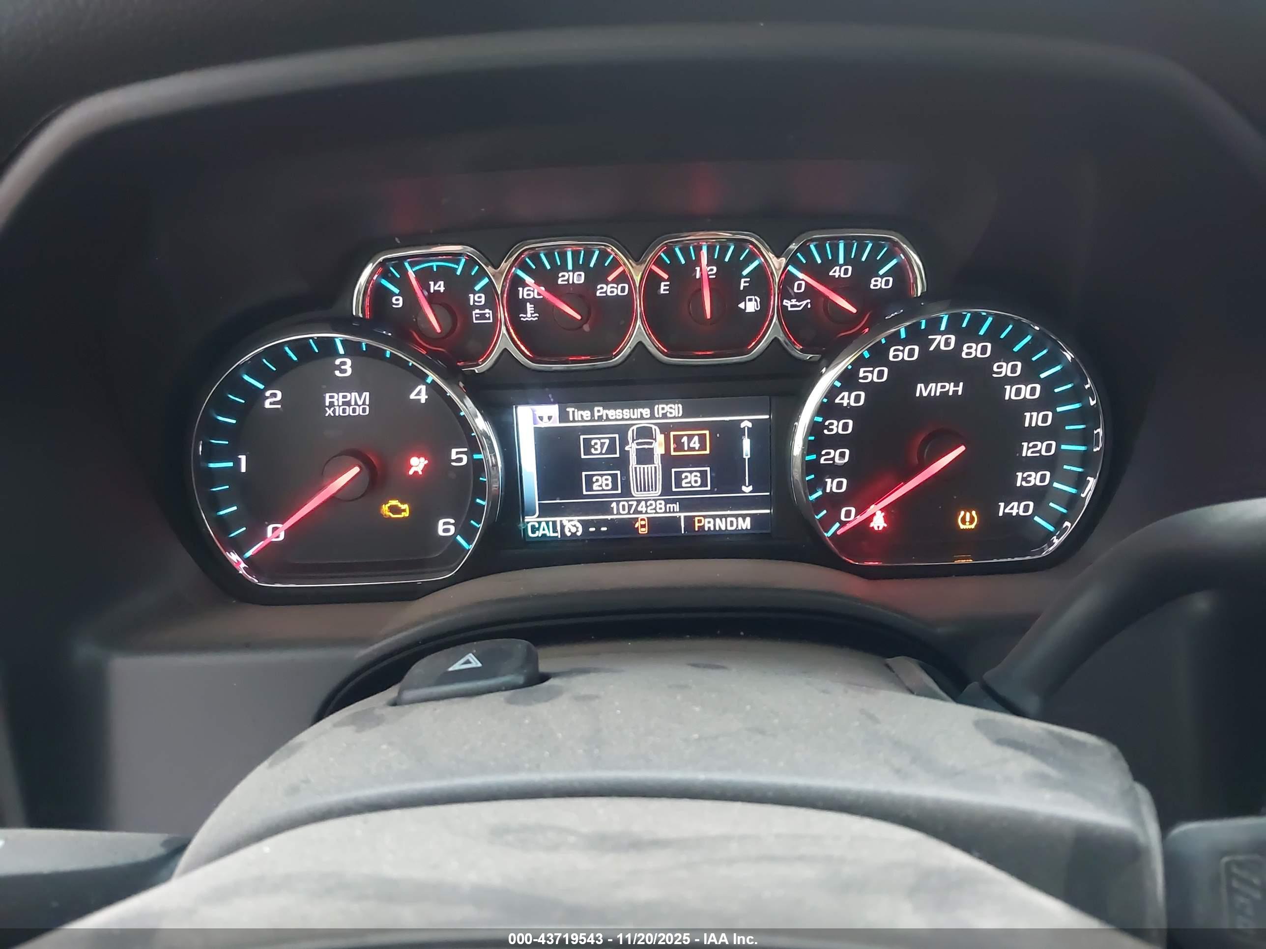 CHEVROLET SILVERADO image 7