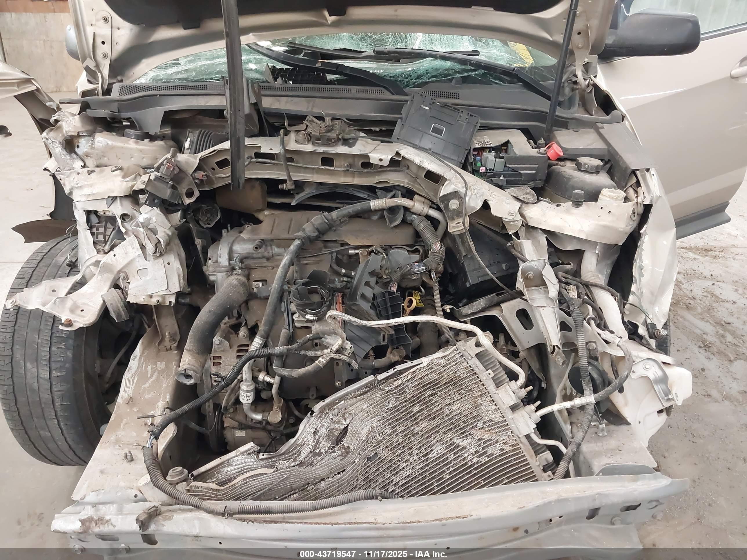 CHEVROLET EQUINOX image 10