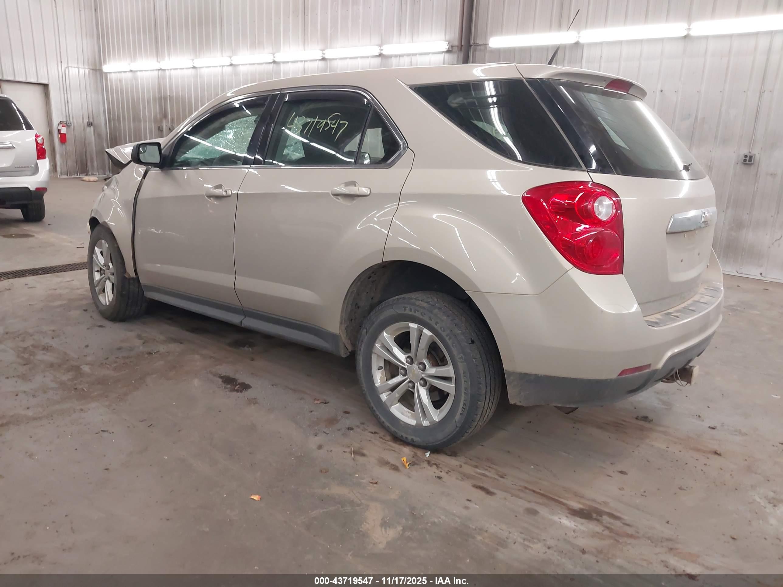 CHEVROLET EQUINOX image 3